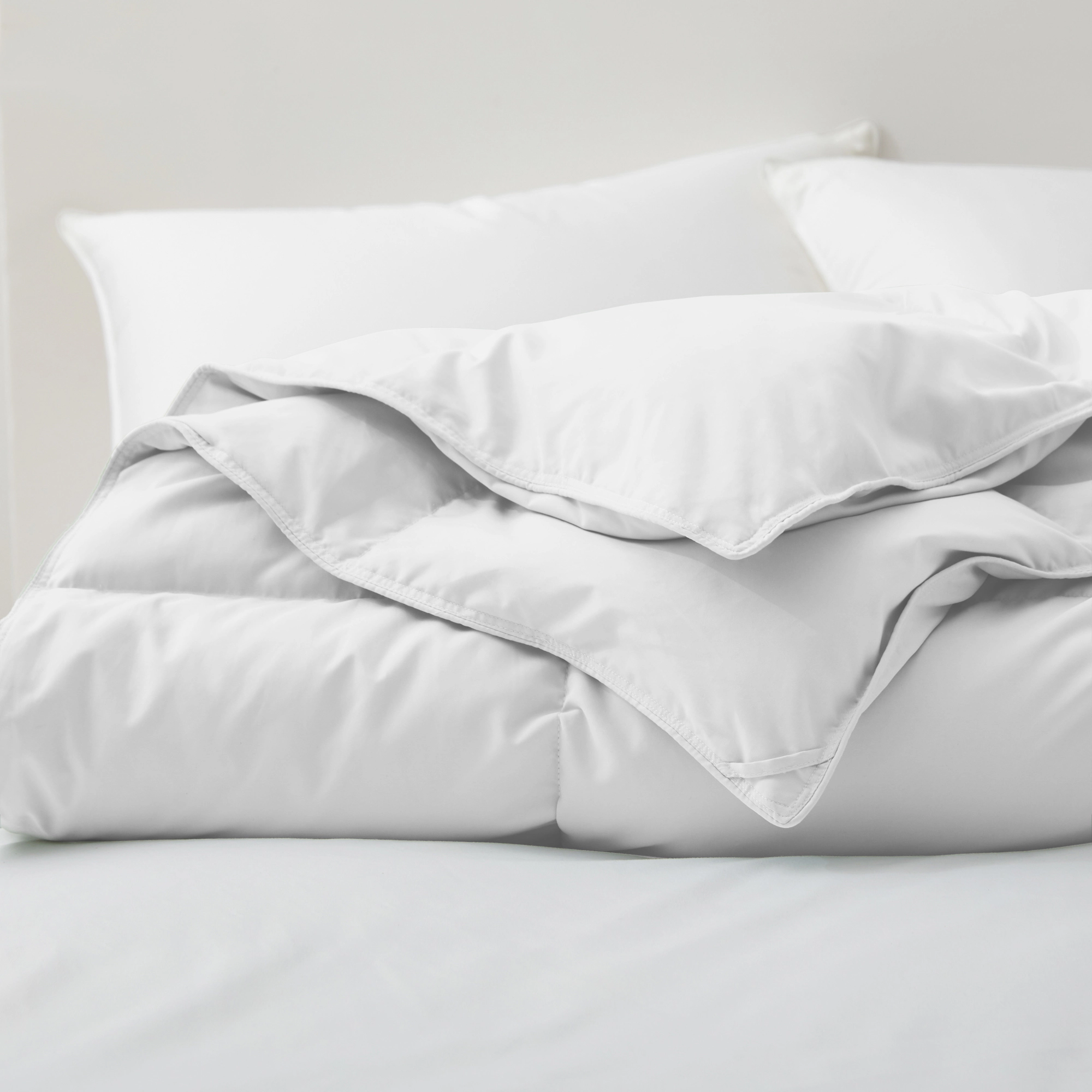 PEACENEST Lightweight Feather Fiber Comforter Soft Fluffy Duvet Insert