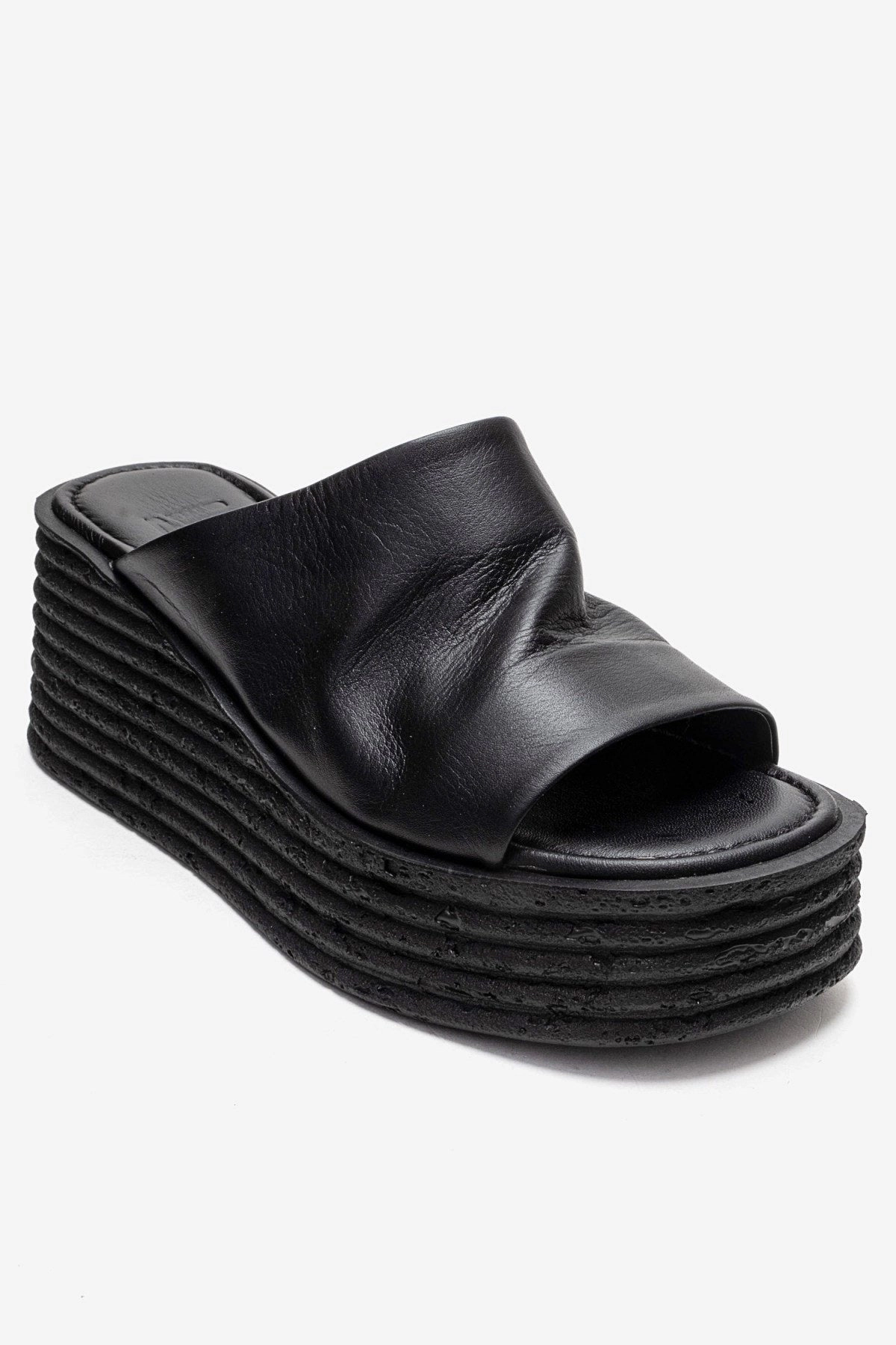 Forever & Always Womens Marc Leather Wedge Sandals