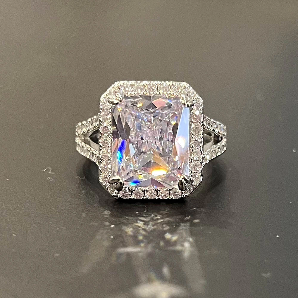 Simple Design Luxury Inlaid Big Square Cubic Zirconia Wedding Ring