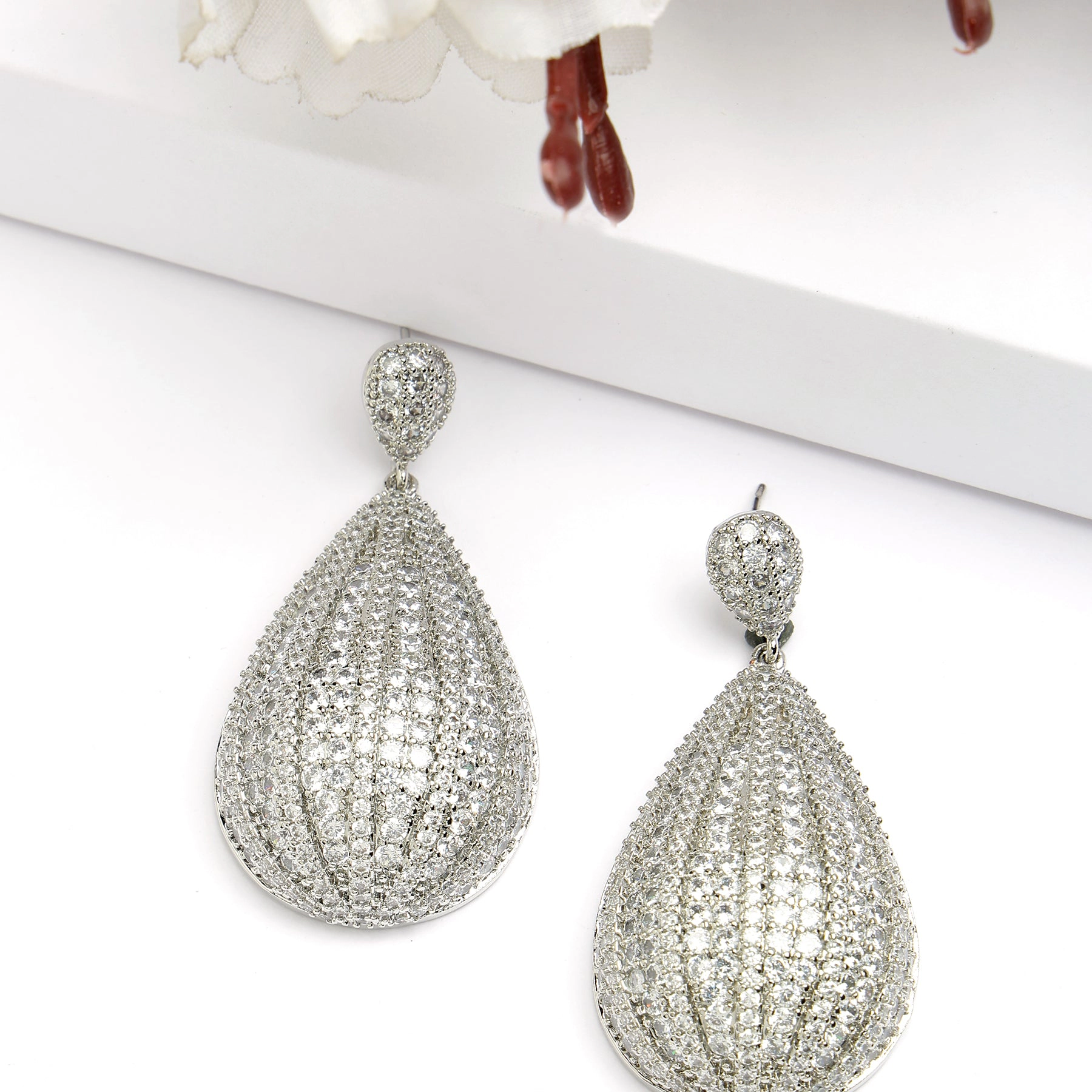 AGP PARIS Womens Diva Collection Classy Drop Earrings