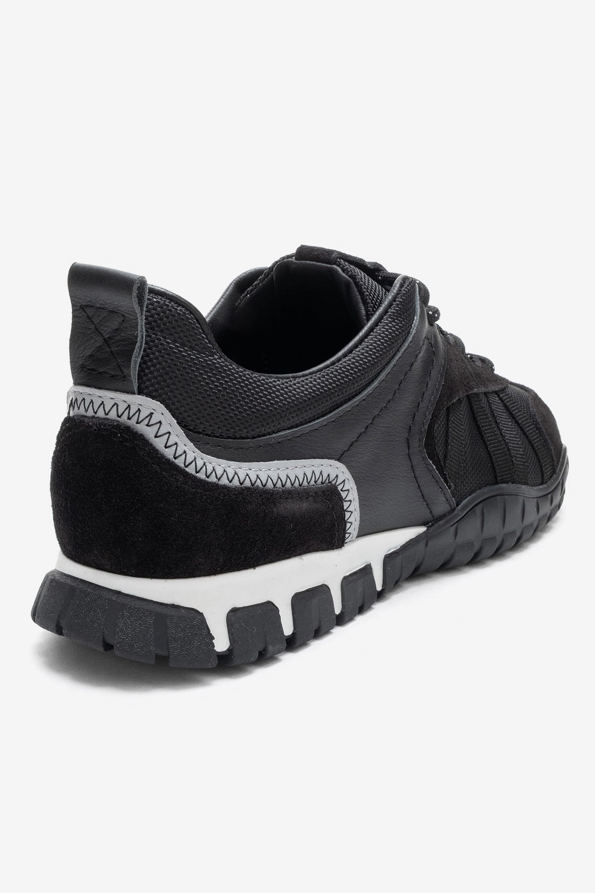 Forever & Always Womens Fiera Leather Mesh Sneaker