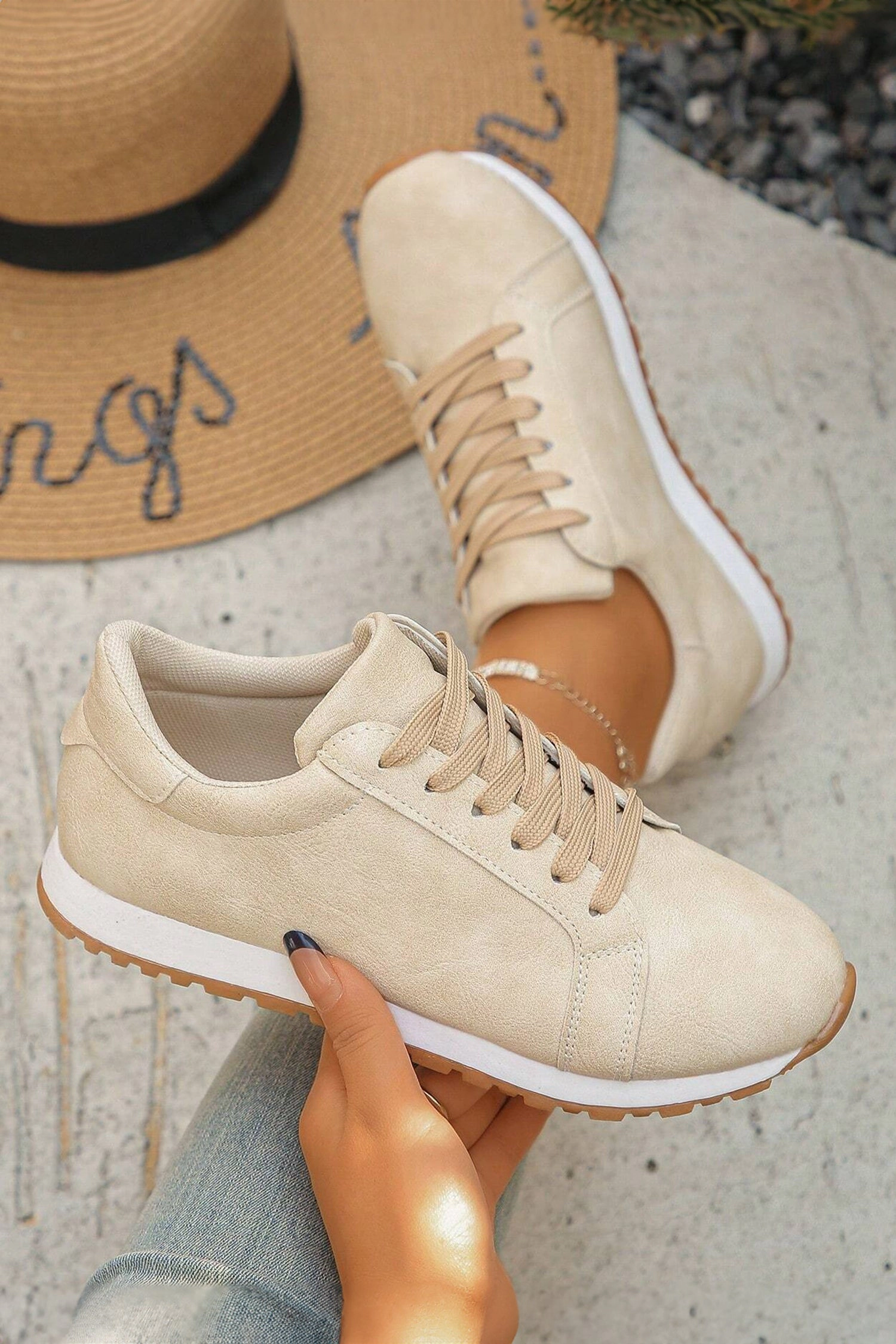 Threaded Pear Women's Wren Suede Lace Up Sneakers
