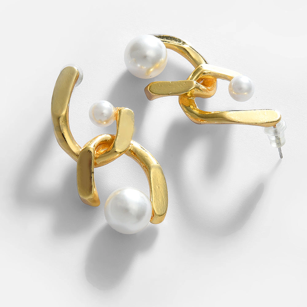 SOHI Women's White Santorini Drop Earrings