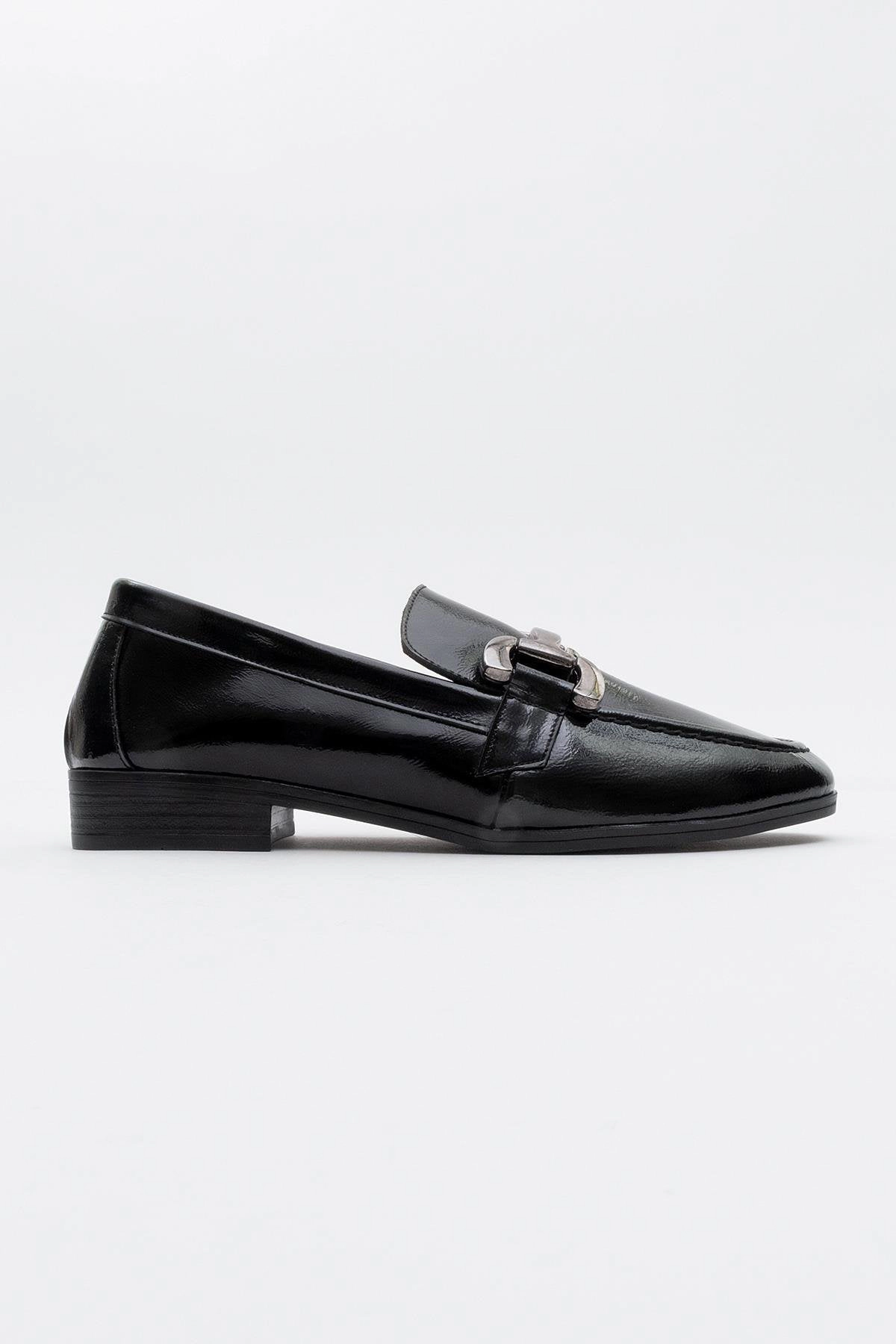 Forever & Always Womens Rous Leather Bit Loafer