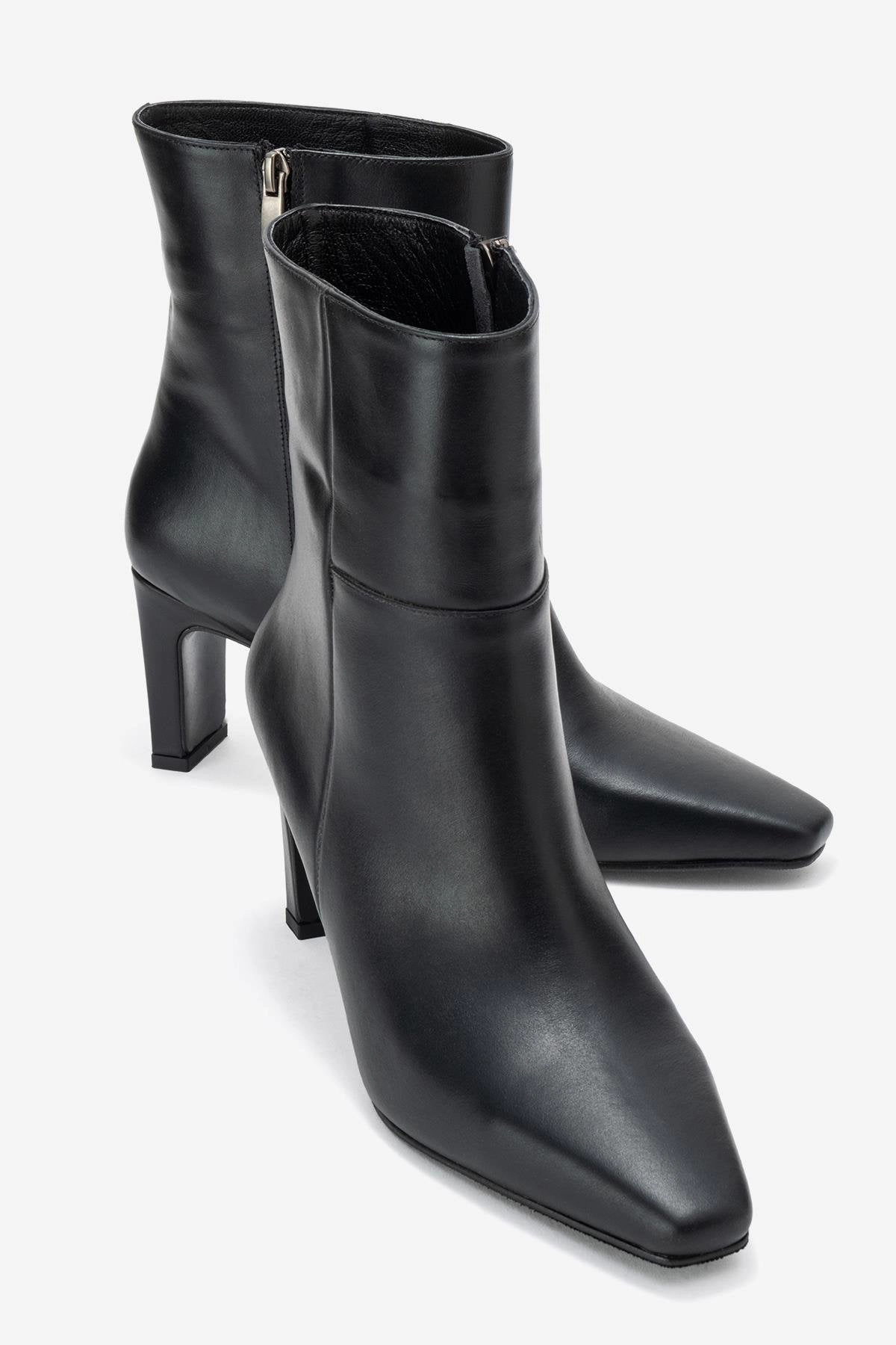 Forever & Always Womens Kyoto Leather Block Heel Boots