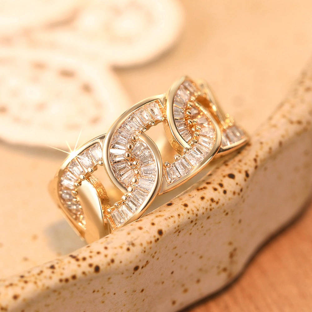 Noble Chain Linked Rings for Women Luxury Cubic Zirconia Finger Jewelry