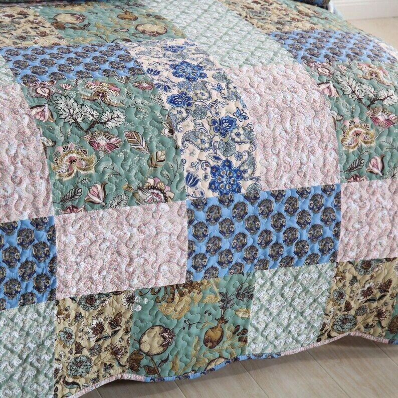 MarCielo 3 Piece Floral Quilt Set – Lightweight Bedspread Set