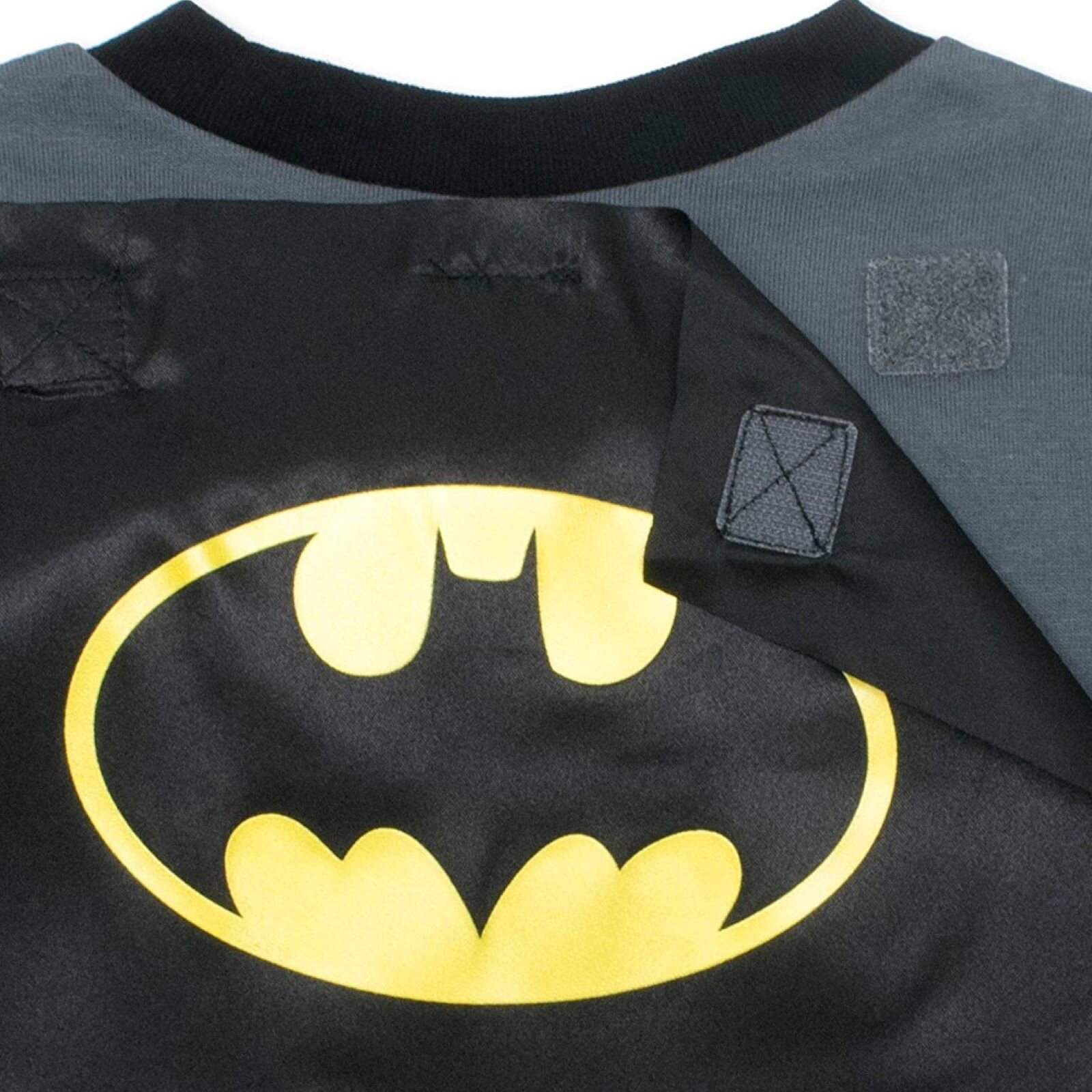 Warner Bros. Justice League Batman Cosplay T-Shirt with Cape
