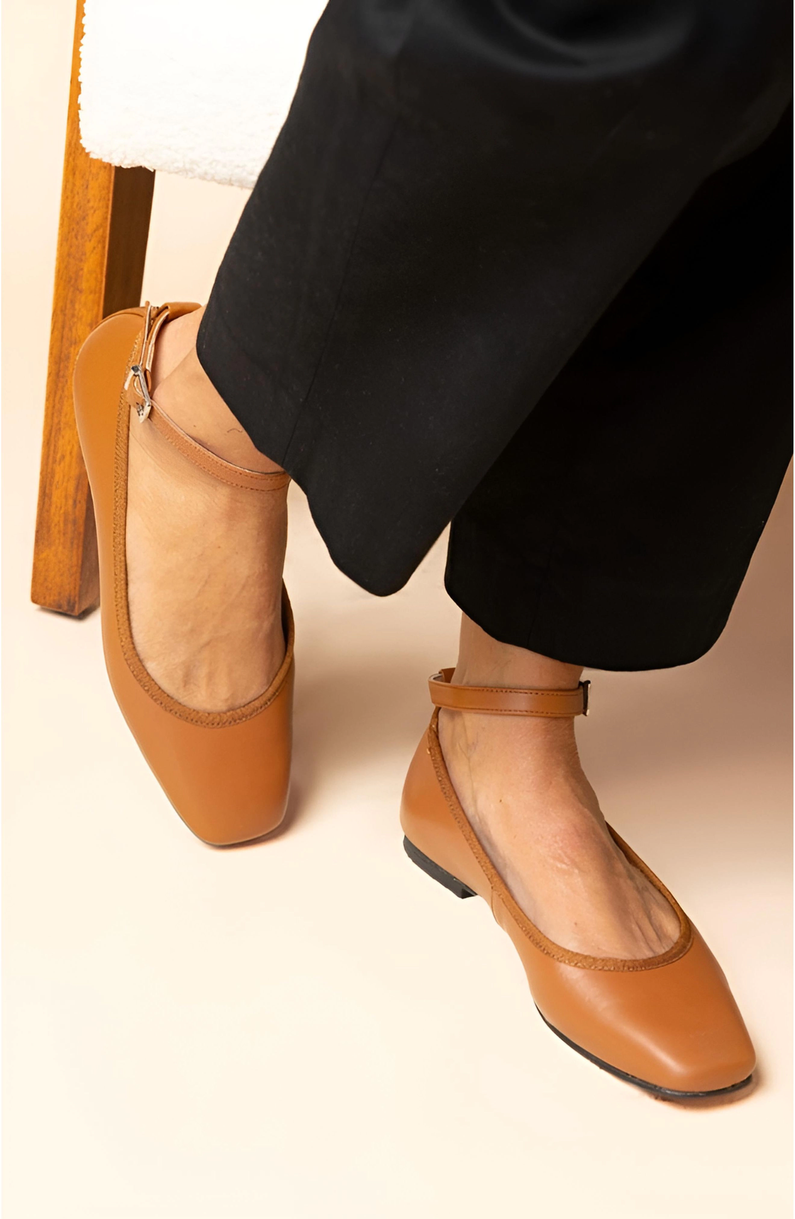 Menina Step Womens Brive Classic Mary Jane Flat