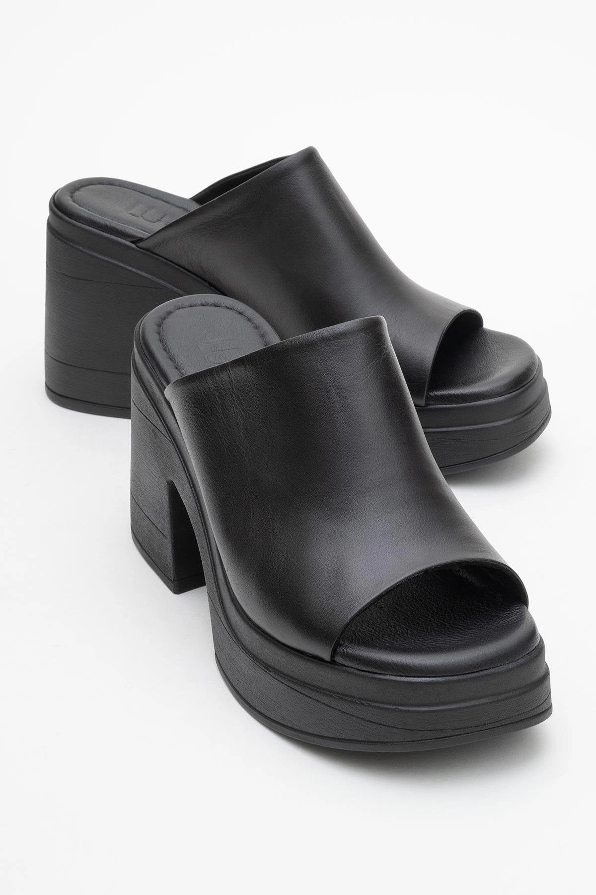 Forever & Always Womens Nola Leather Platform Mules