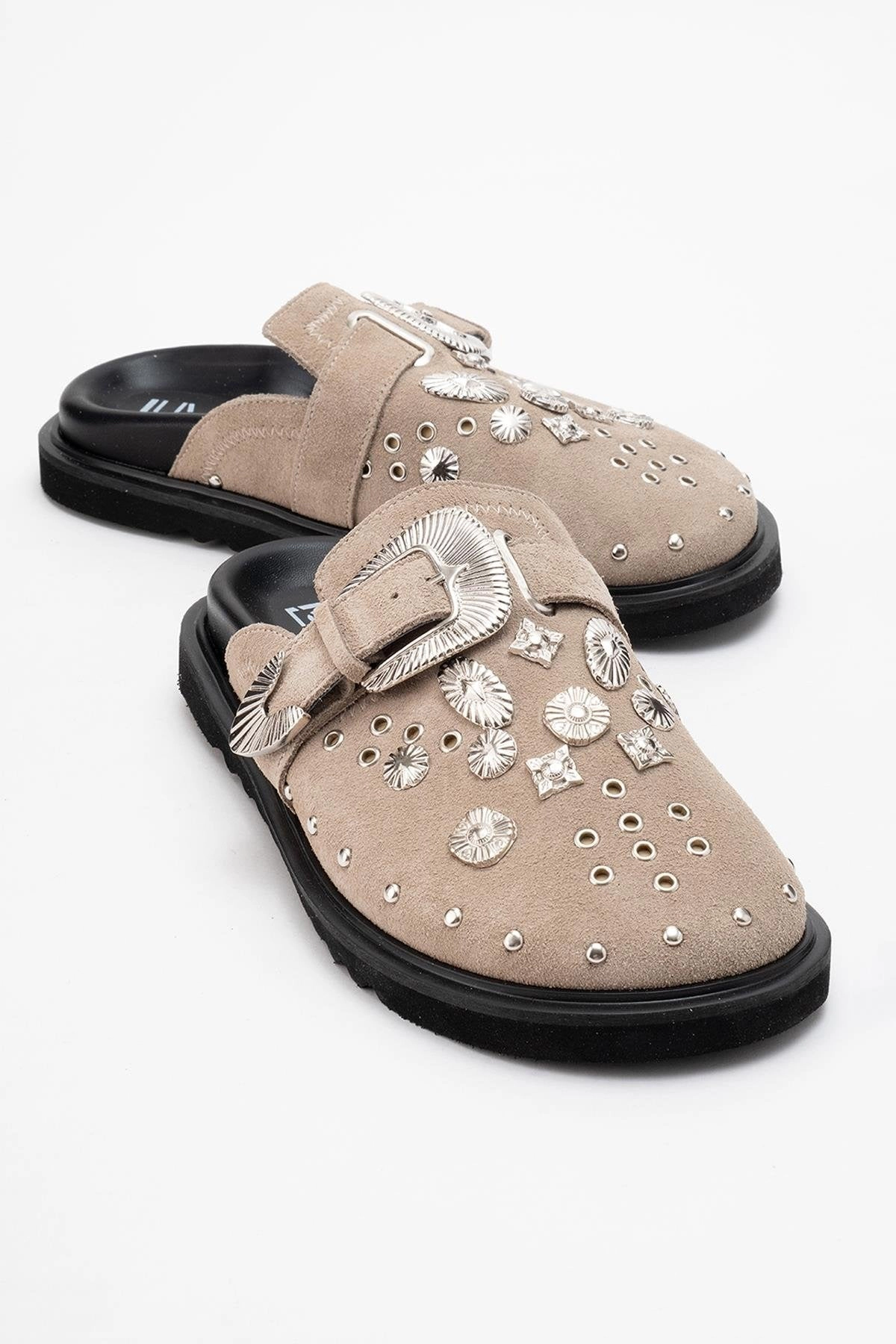 Forever & Always Womens Maril Leather Buckle Sandals