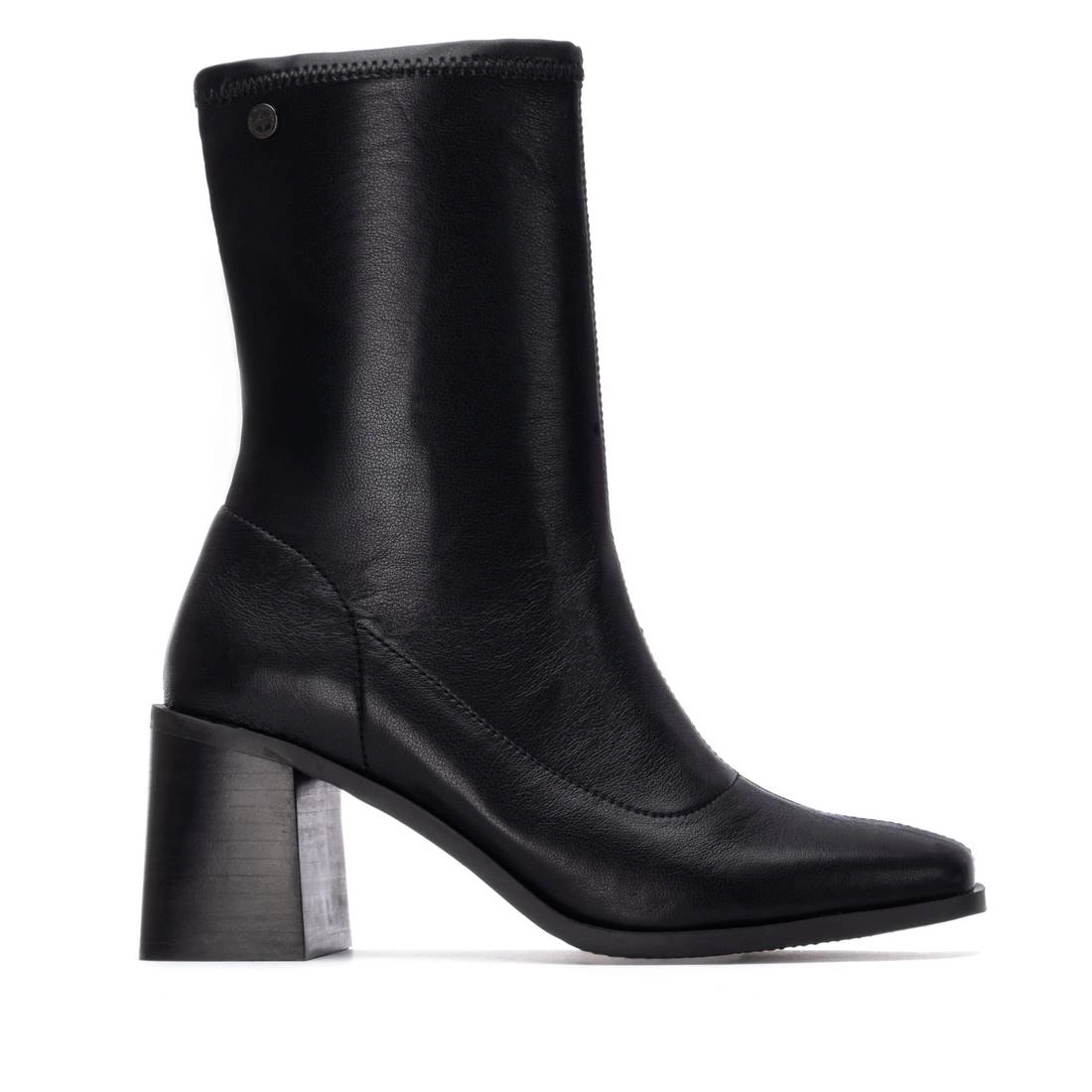 XTI Women's Block Heel Casual Booties
