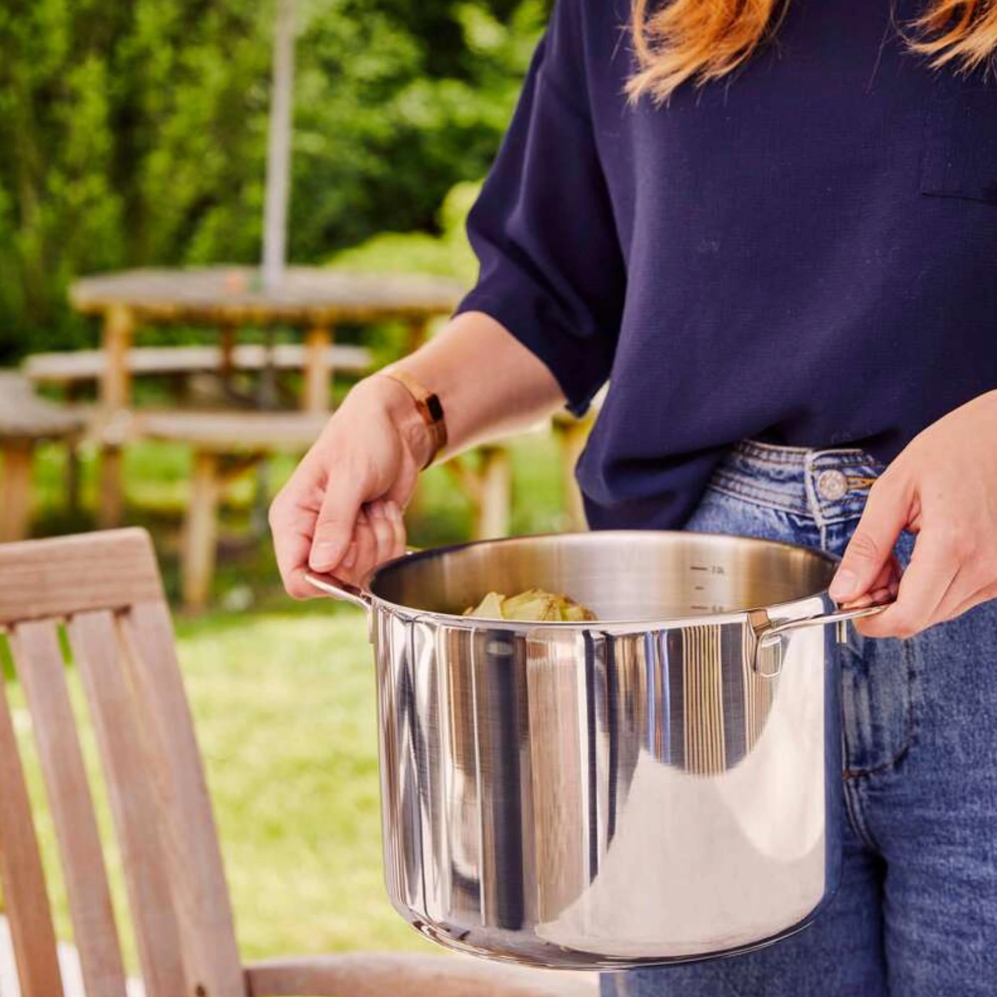 Alva Maestro Stainless Steel 8-Qt Stock Pot with Lid