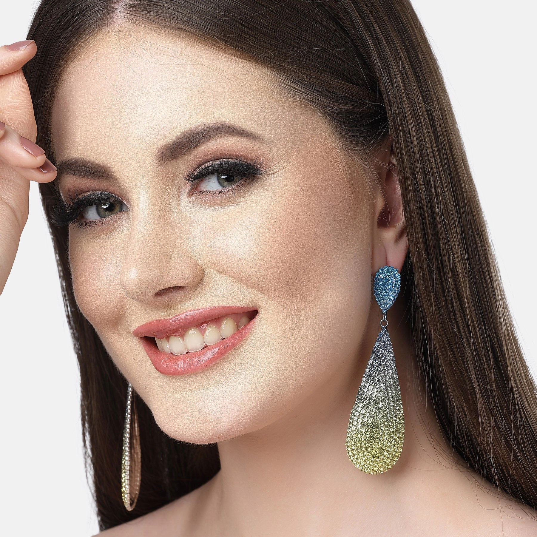 AGP PARIS Womens Diva Collection Rain Drop Earrings