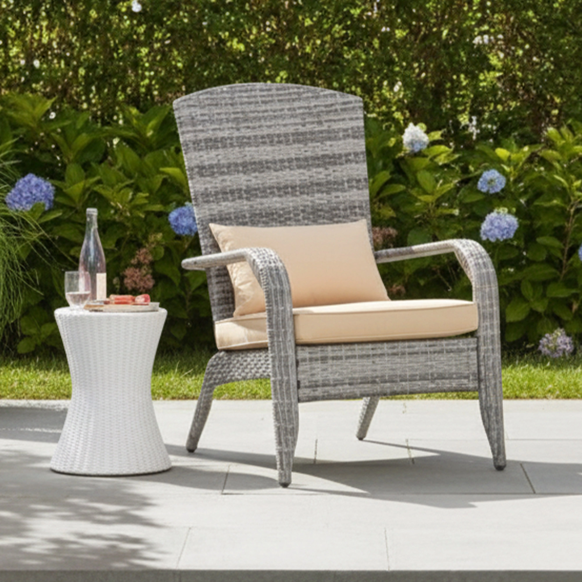 Unikome Outdoor Patio Rattan Frog Chair, Wide Seat Folding Lounge Chair with Padded Cushion