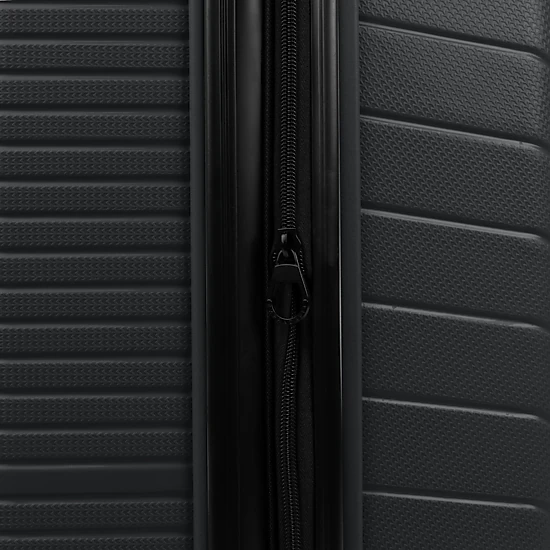 Swiss Mobility FRA 24 Inch Hardside Spinner Luggage