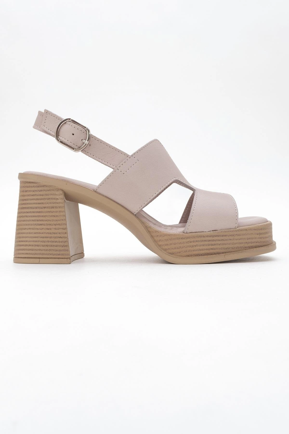Forever & Always Womens Zennia Leather Platform Sandal