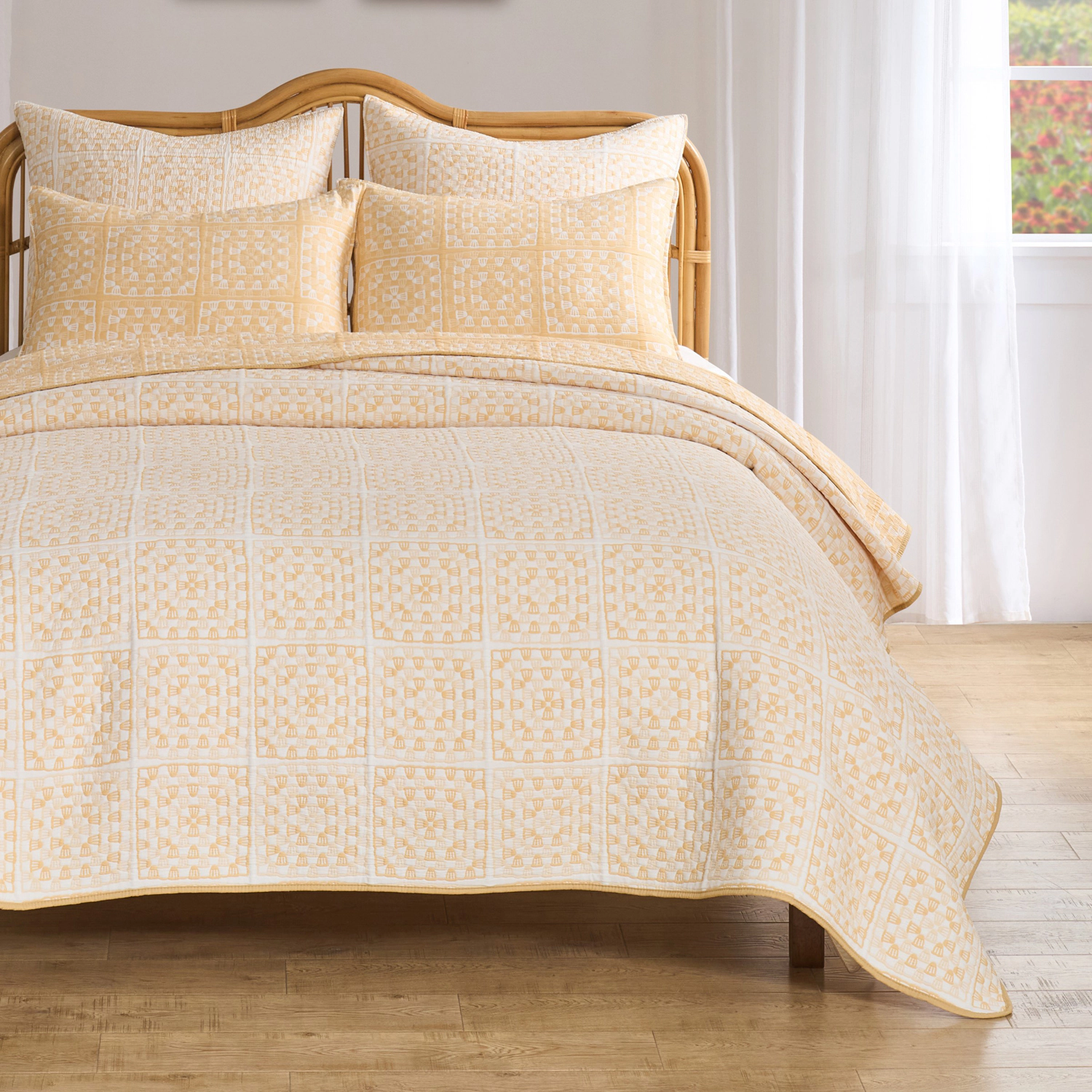 Greenland Home Fashions Granny Squares 100% Polyester Reversible 3PC Coverlet Set
