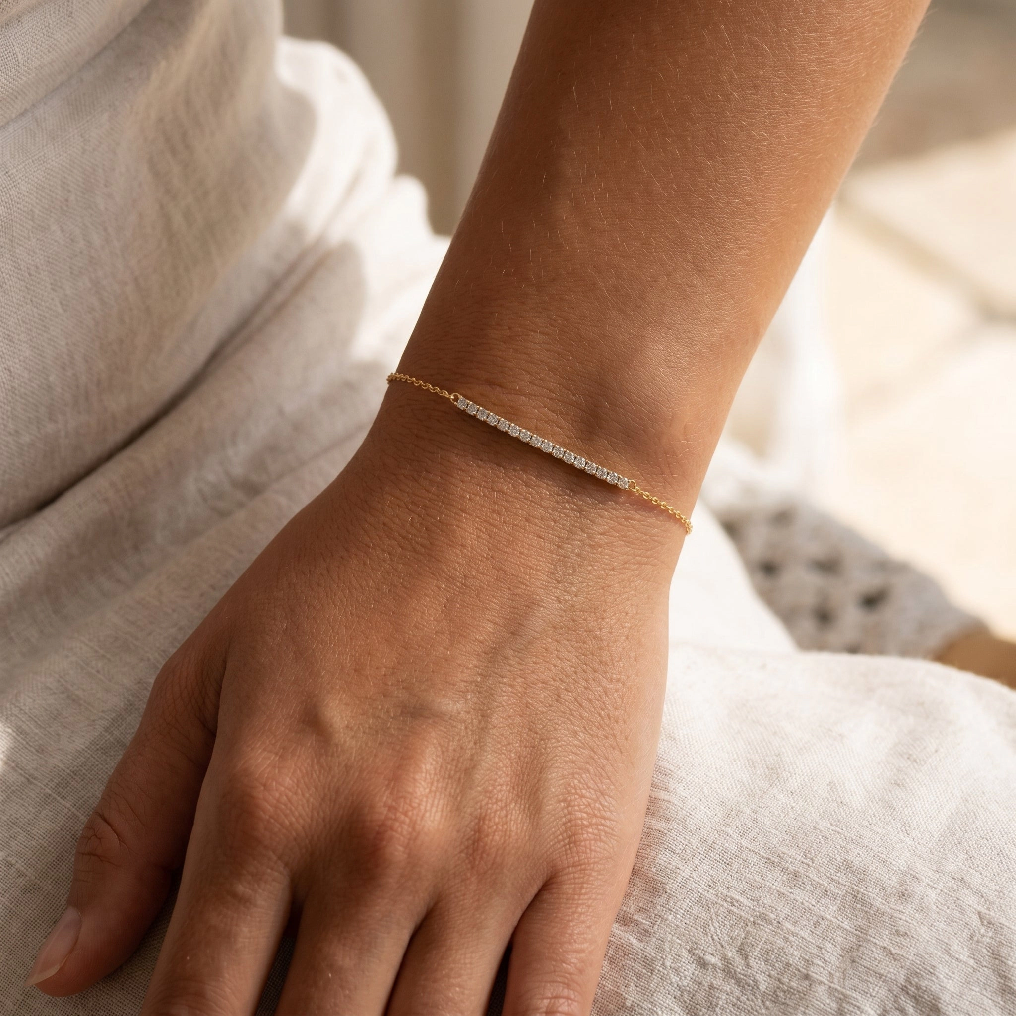 Mint & Lily Women's Petite Line Bracelet