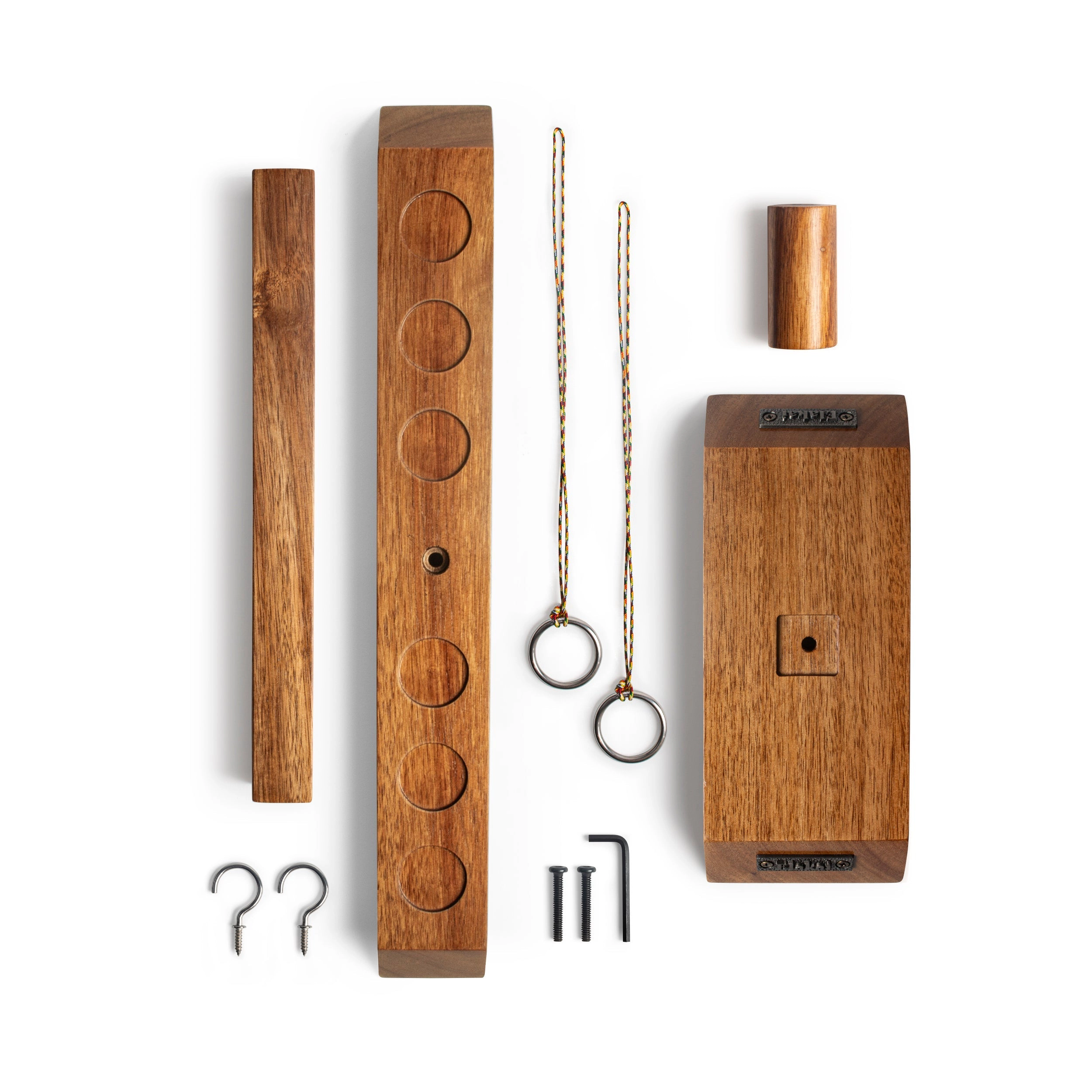 Elakai Acacia Globetrotter Tabletop Hook Ring Game