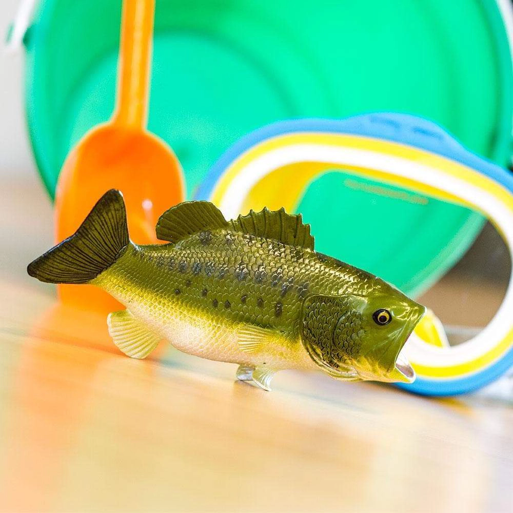 Safari Ltd. - Large Mouth Bass Kids Toy Figure