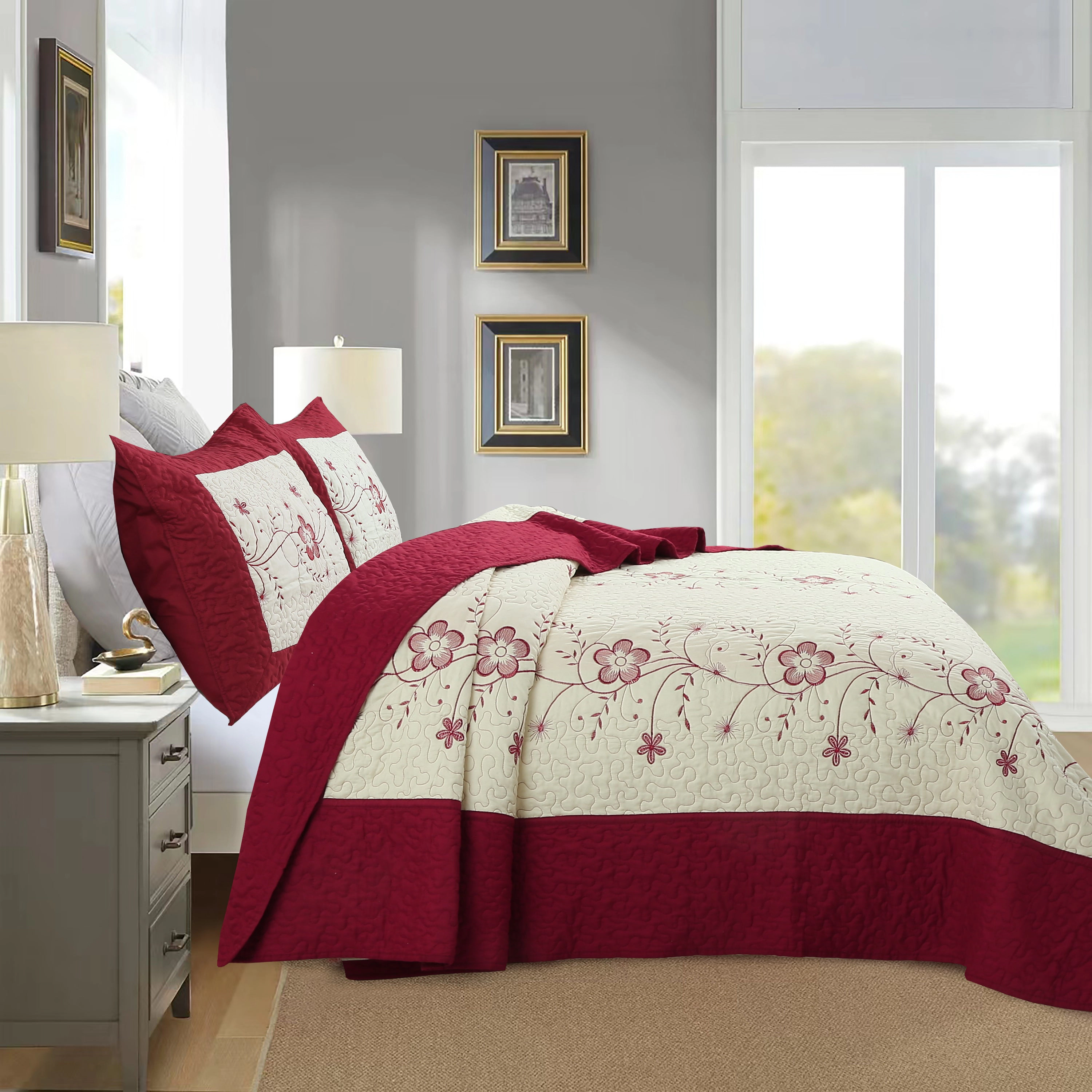 MarCielo 3 Piece Queen Embroidered Floral Quilt Bedspread Set