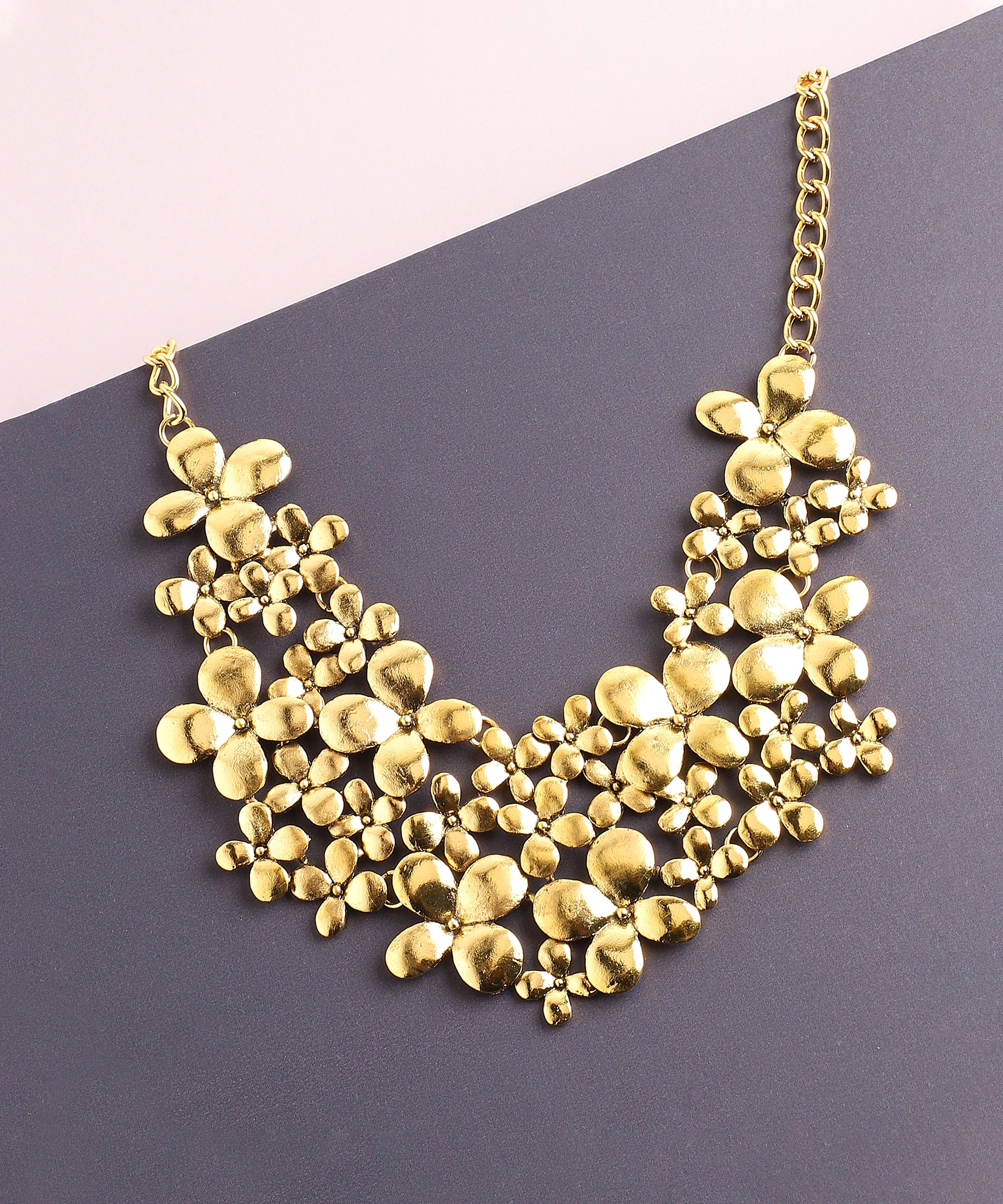 SOHI Women's Purple Cluster Flora Statement Necklace