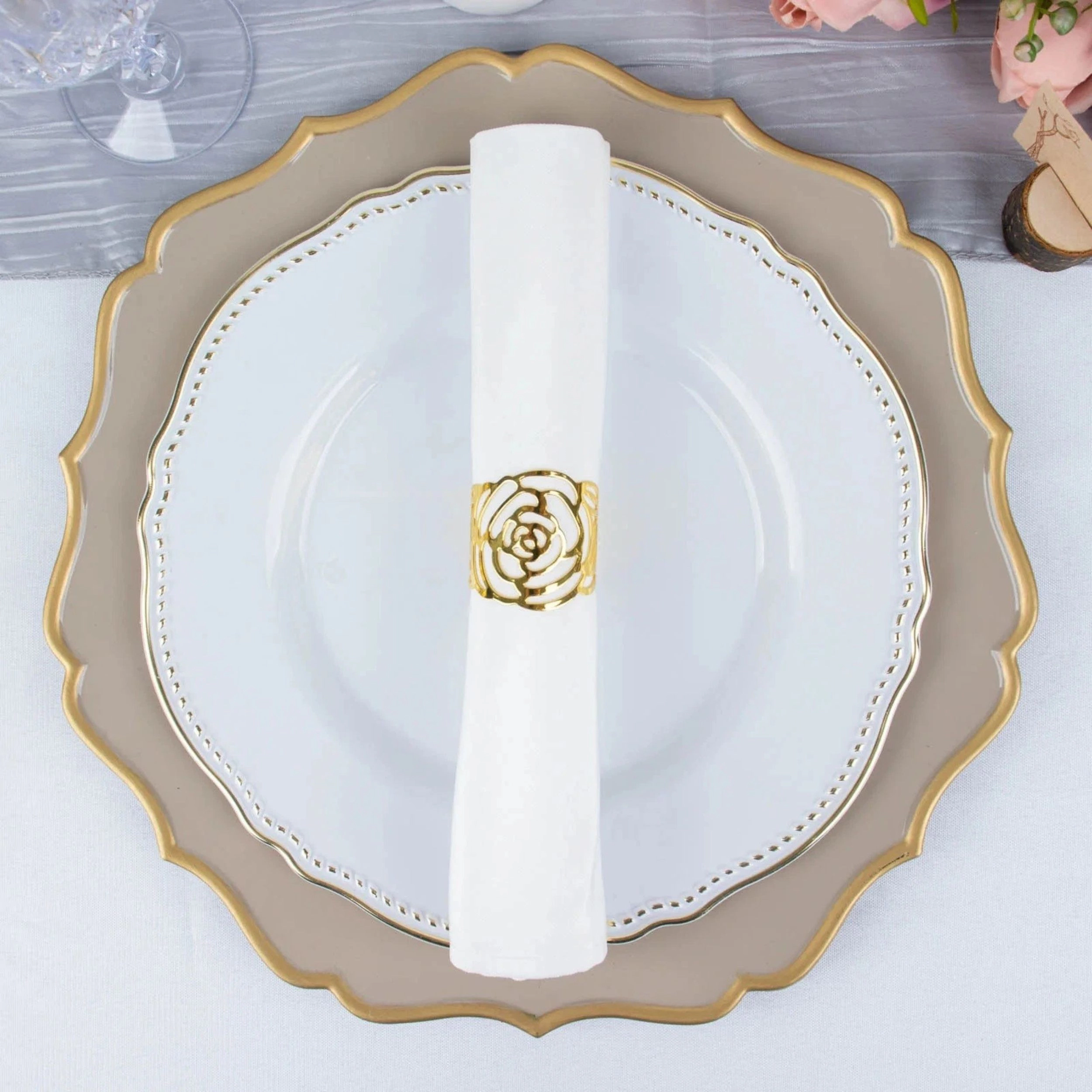 Home Collection Set of 4 Rose Flower Metal Napkin Rings