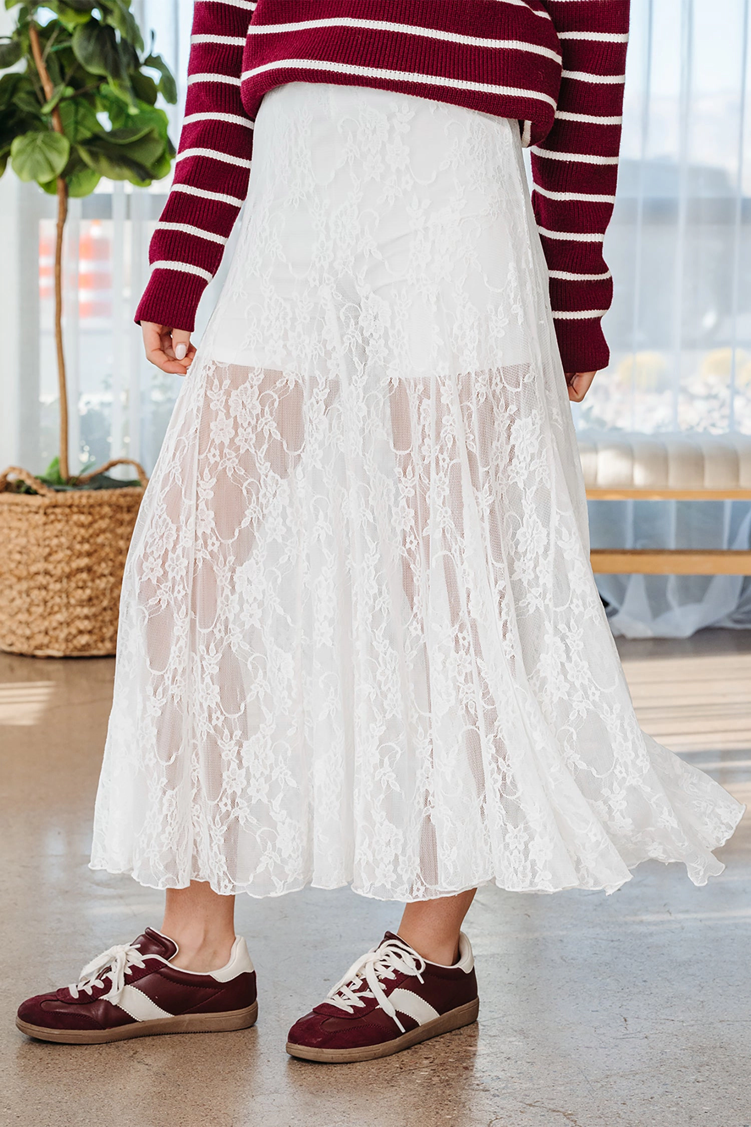 Threaded Pear Women's Maliyah Lace Flowy Maxi Skirt
