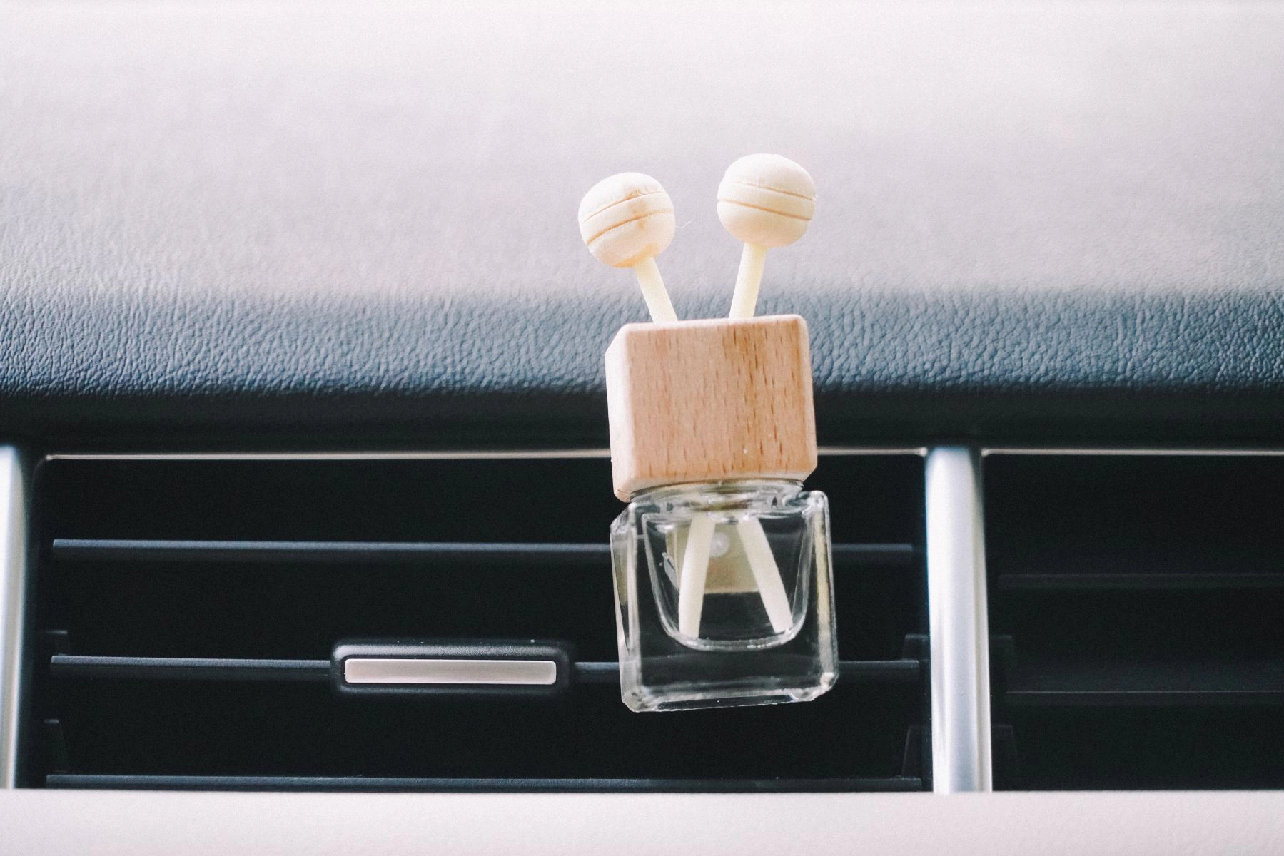 Plantlife Wooden Passive Reed Diffuser