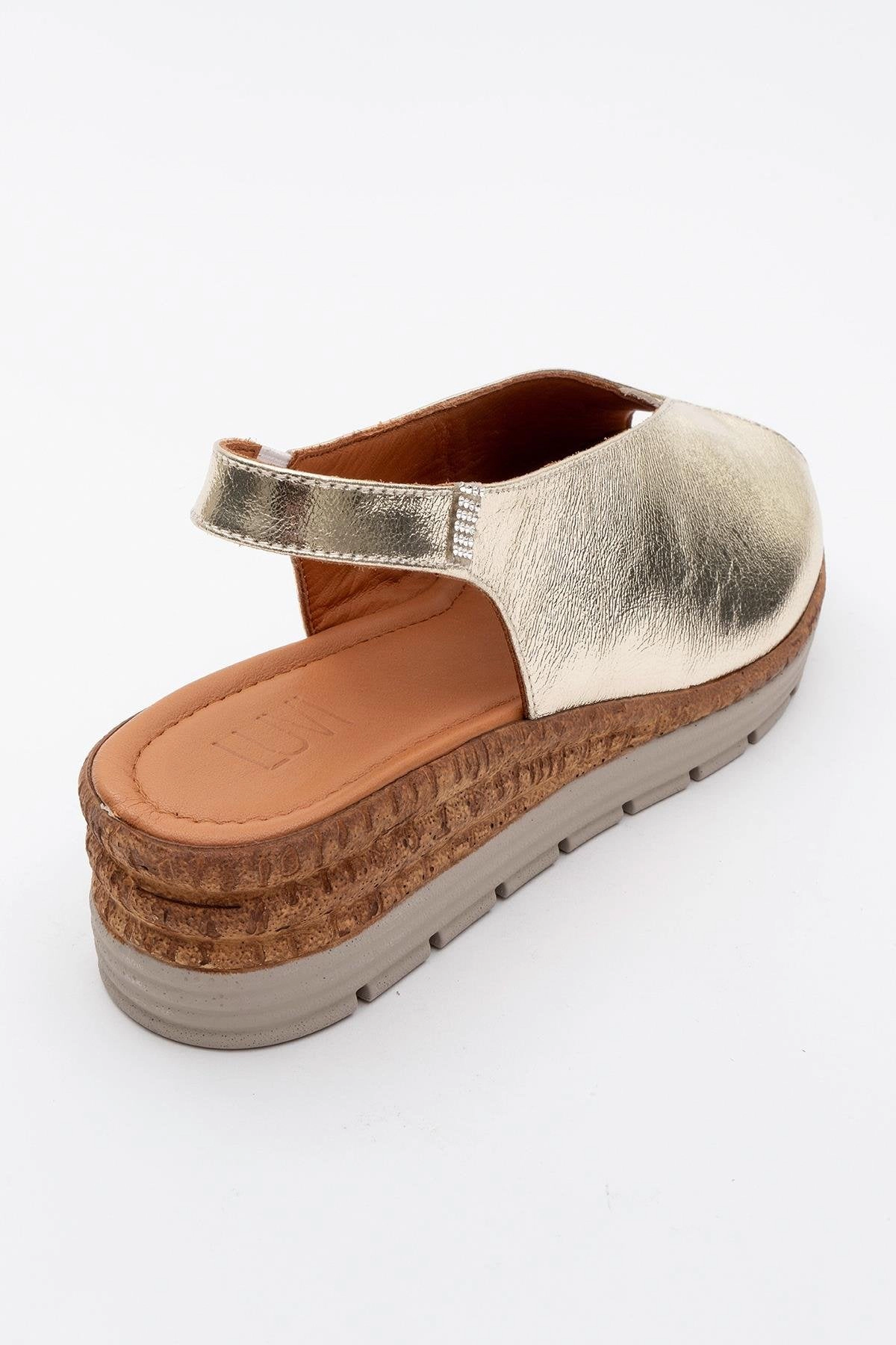 Forever & Always Womens Blom Leather Platform Sandals