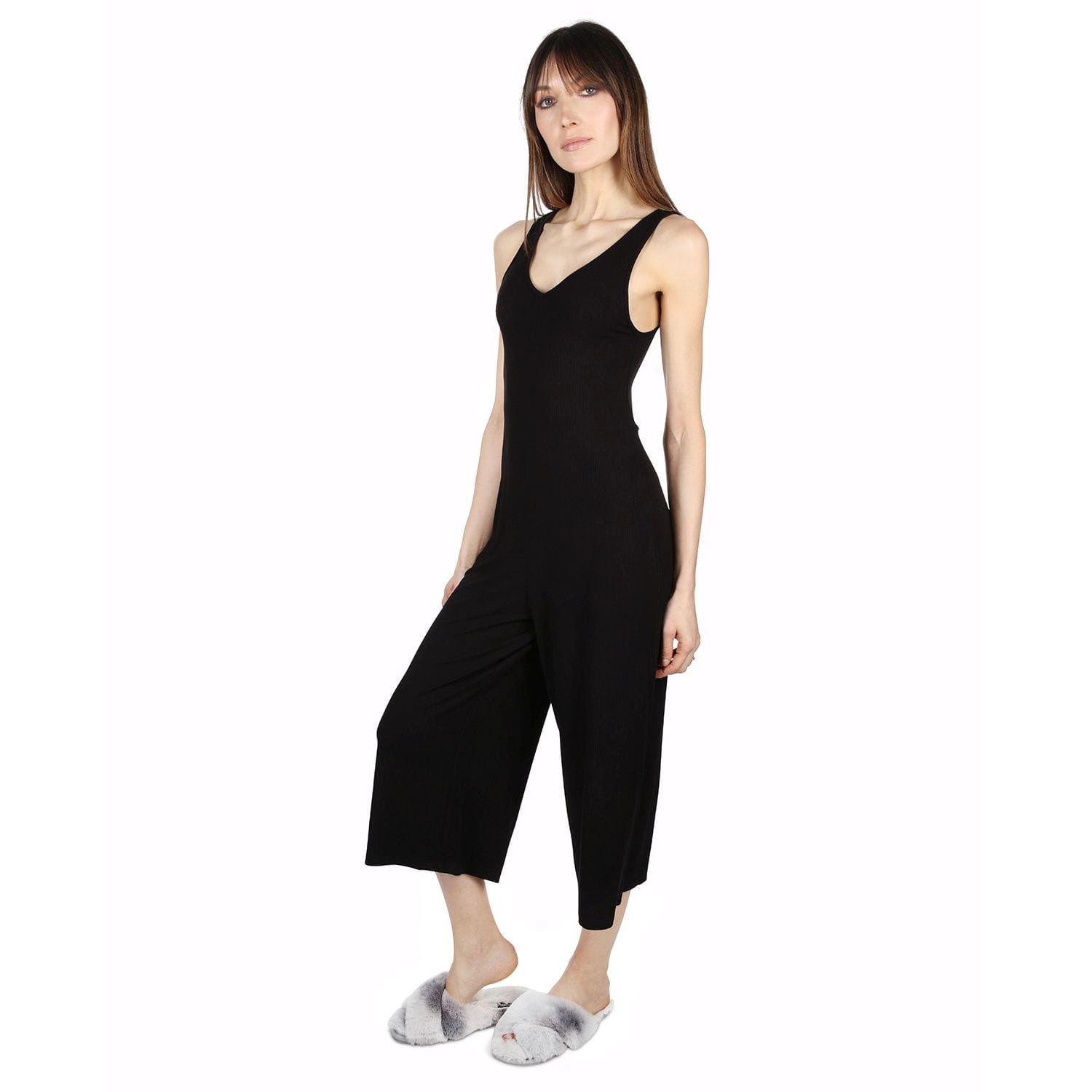 MeMoi Women's V-Neck Luxe Rib Fitted Capri Style Romper