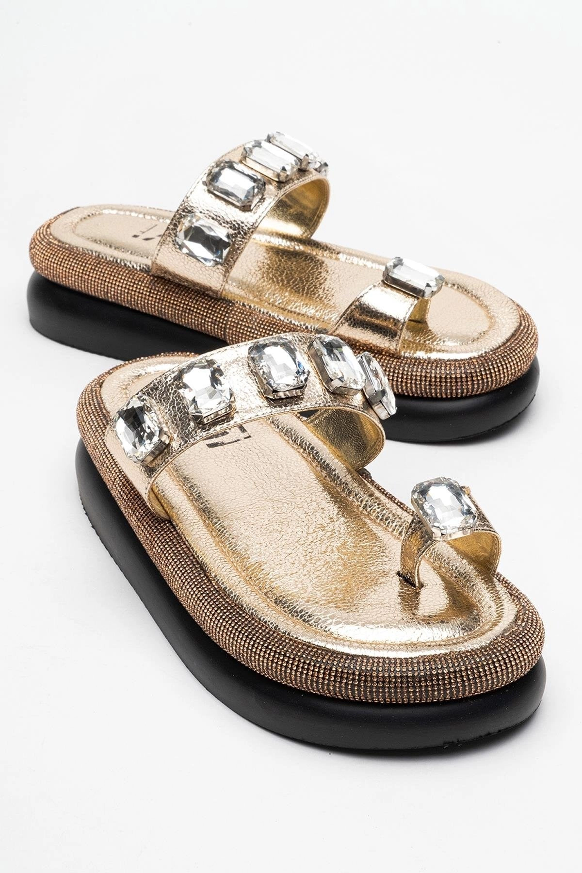Prologue Shoes Womens Evans Jeweled Platform Sandal