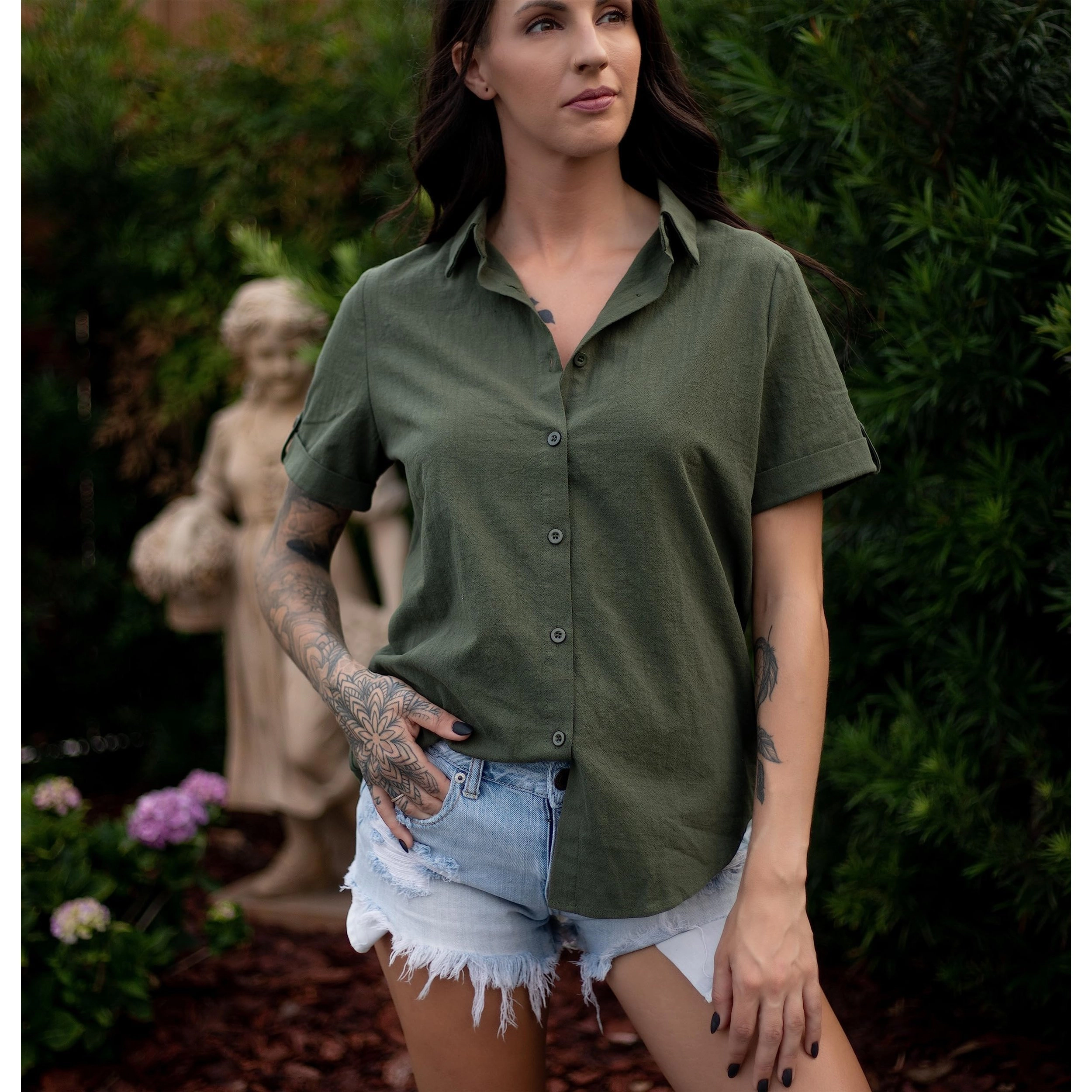 Zeagoo Women Summer Button Down Shirt Short Sleeve Cotton Blouse Beach Vacation Outfit