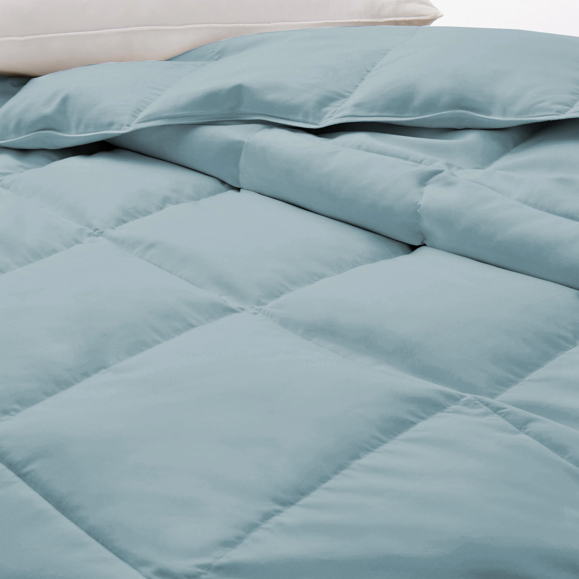 Unikome Lightweight Feather & Down Fiber Comforter, Soft Breathable Duvet Insert with Corner Loops