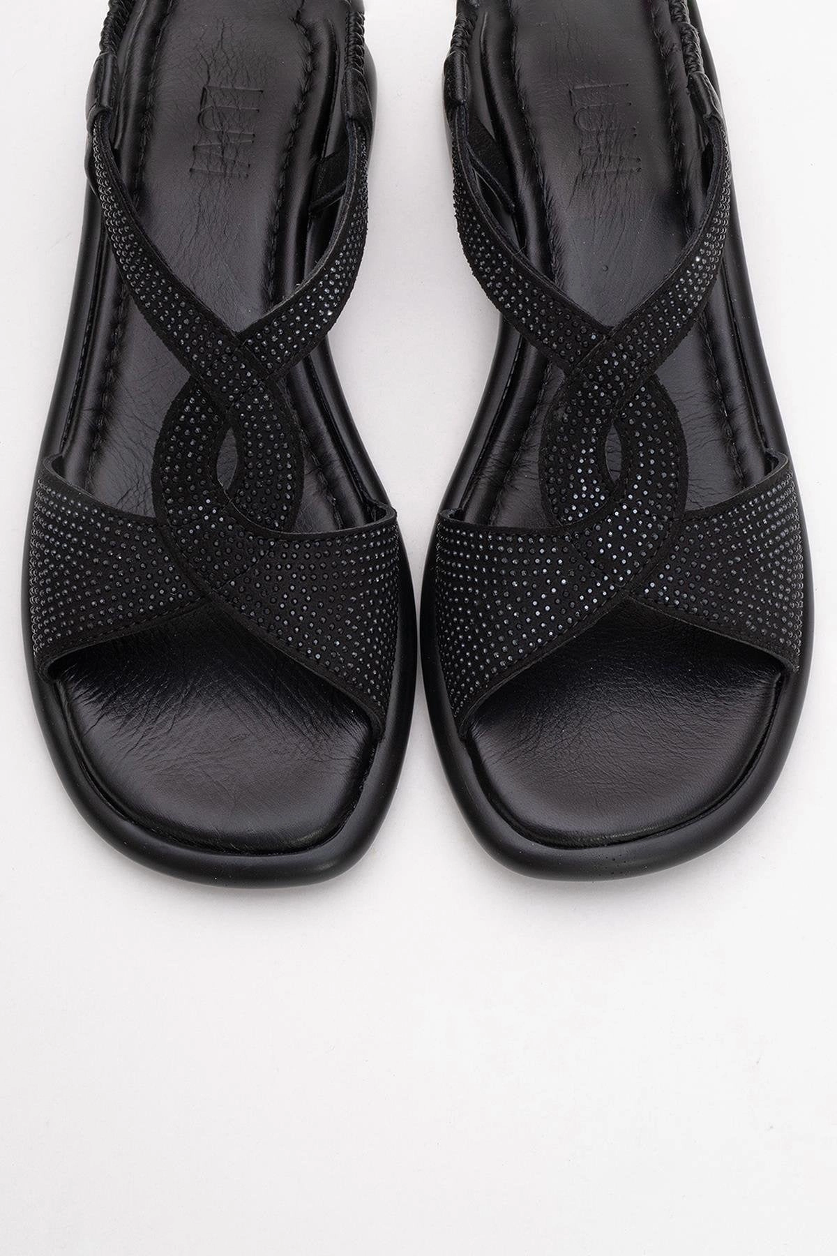 Forever & Always Womens Sieglinde Embellished Leather Sandals