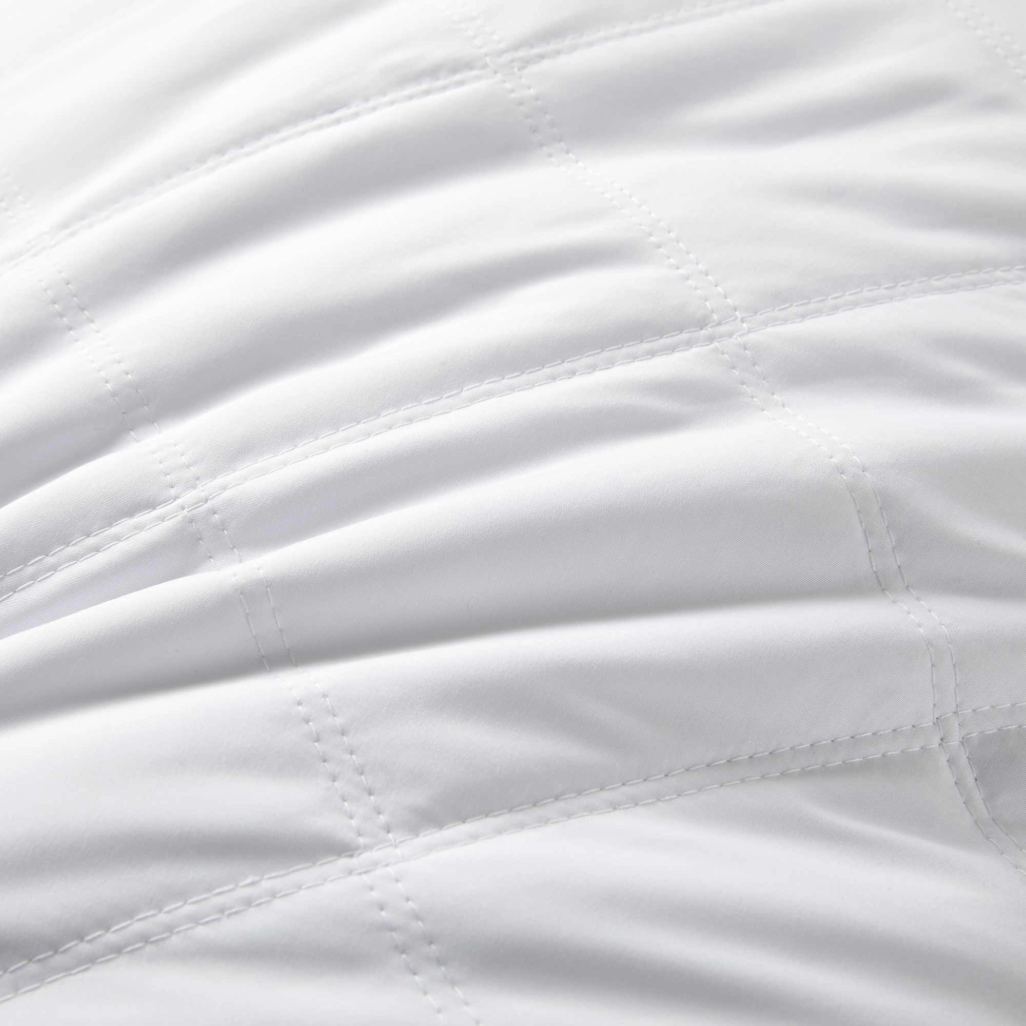 PeaceNest Diamond Stitch Goose Feather Hotel Bed Pillows Set of 2