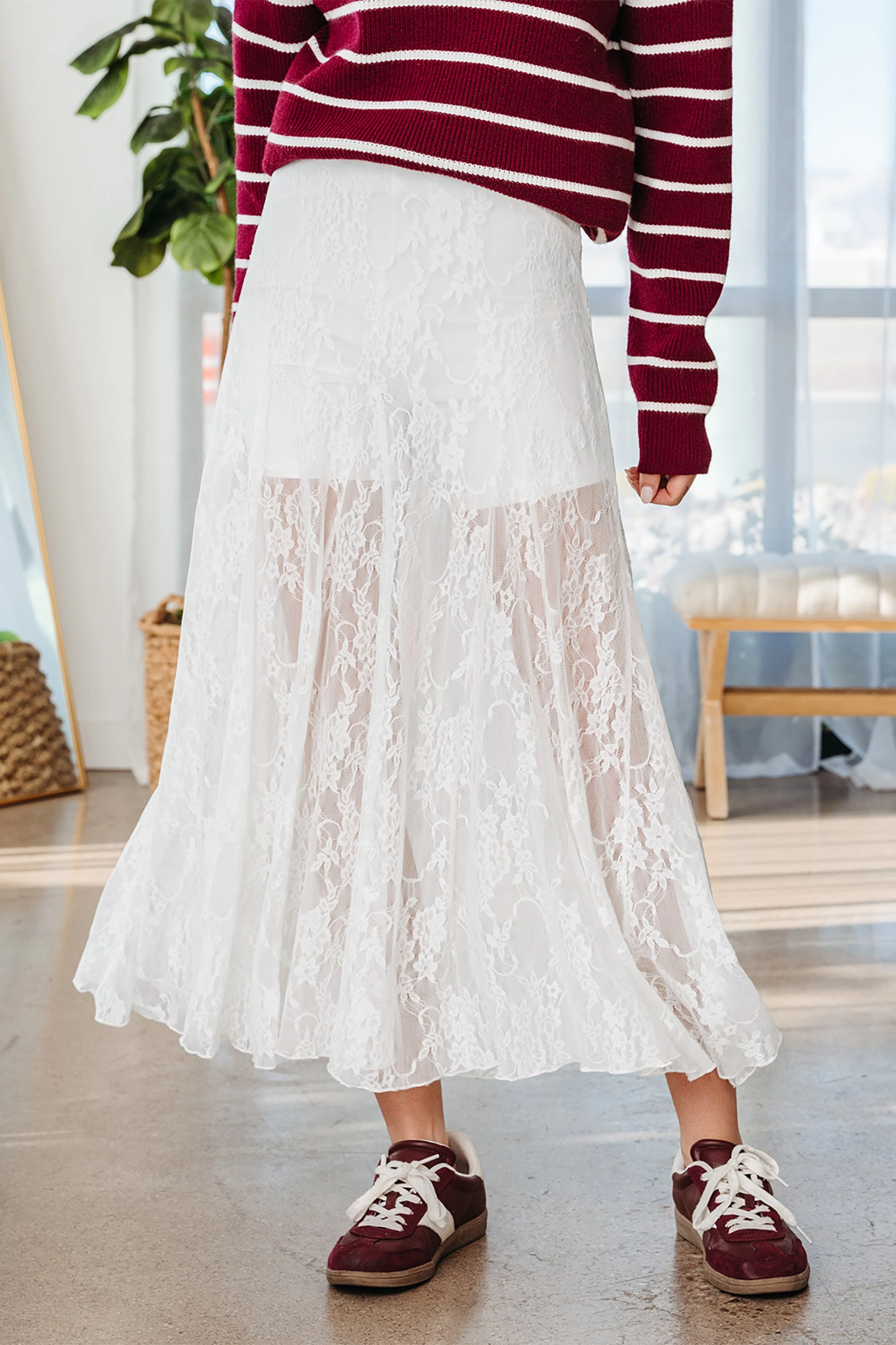 Threaded Pear Women's Maliyah Lace Flowy Maxi Skirt