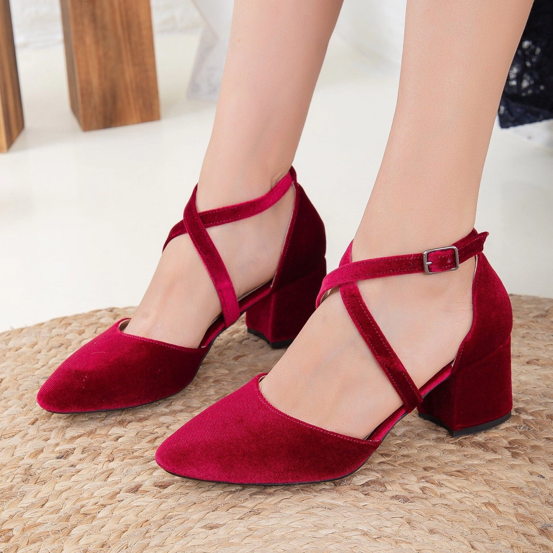 Forever & Always Womens Dolly Low Block Heel Pumps