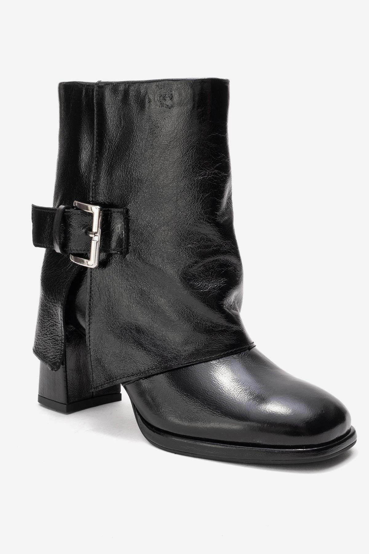 Forever & Always Womens Lore Leather Block Heel Boots