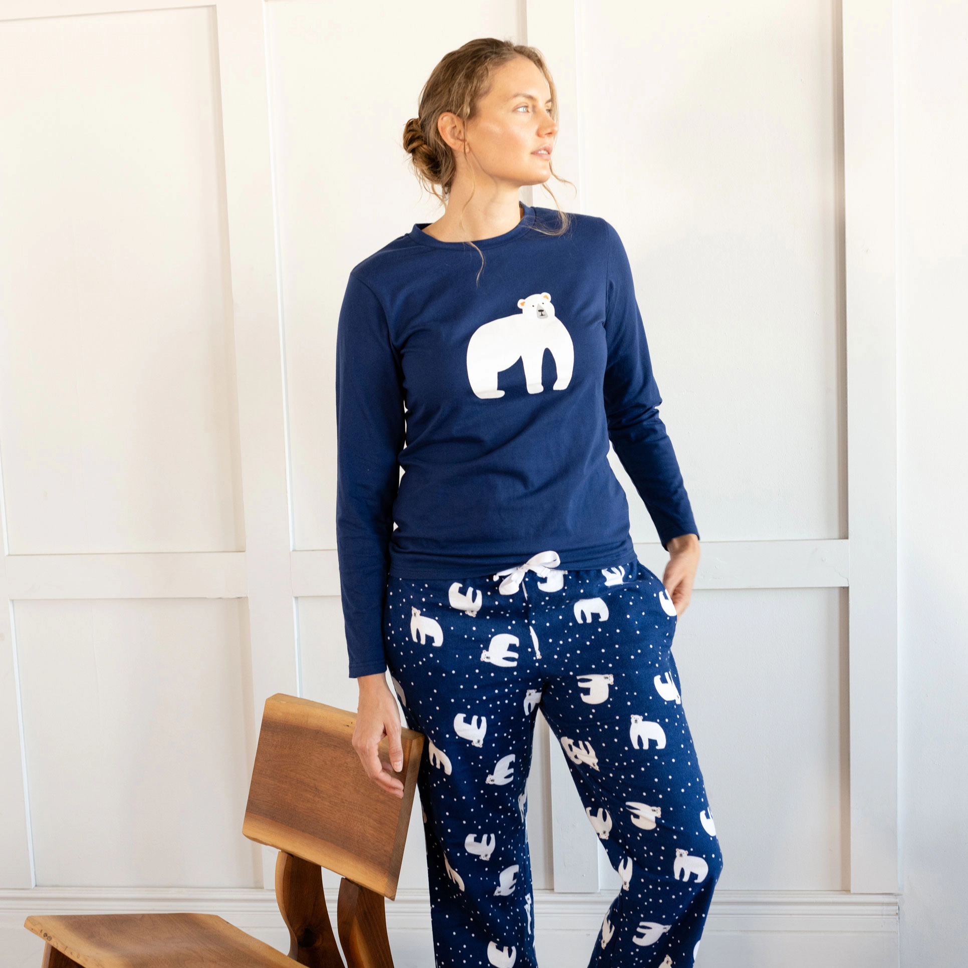 Leveret Women's 2-pc Holiday Cotton Top & Flannel Pants Pajama Set