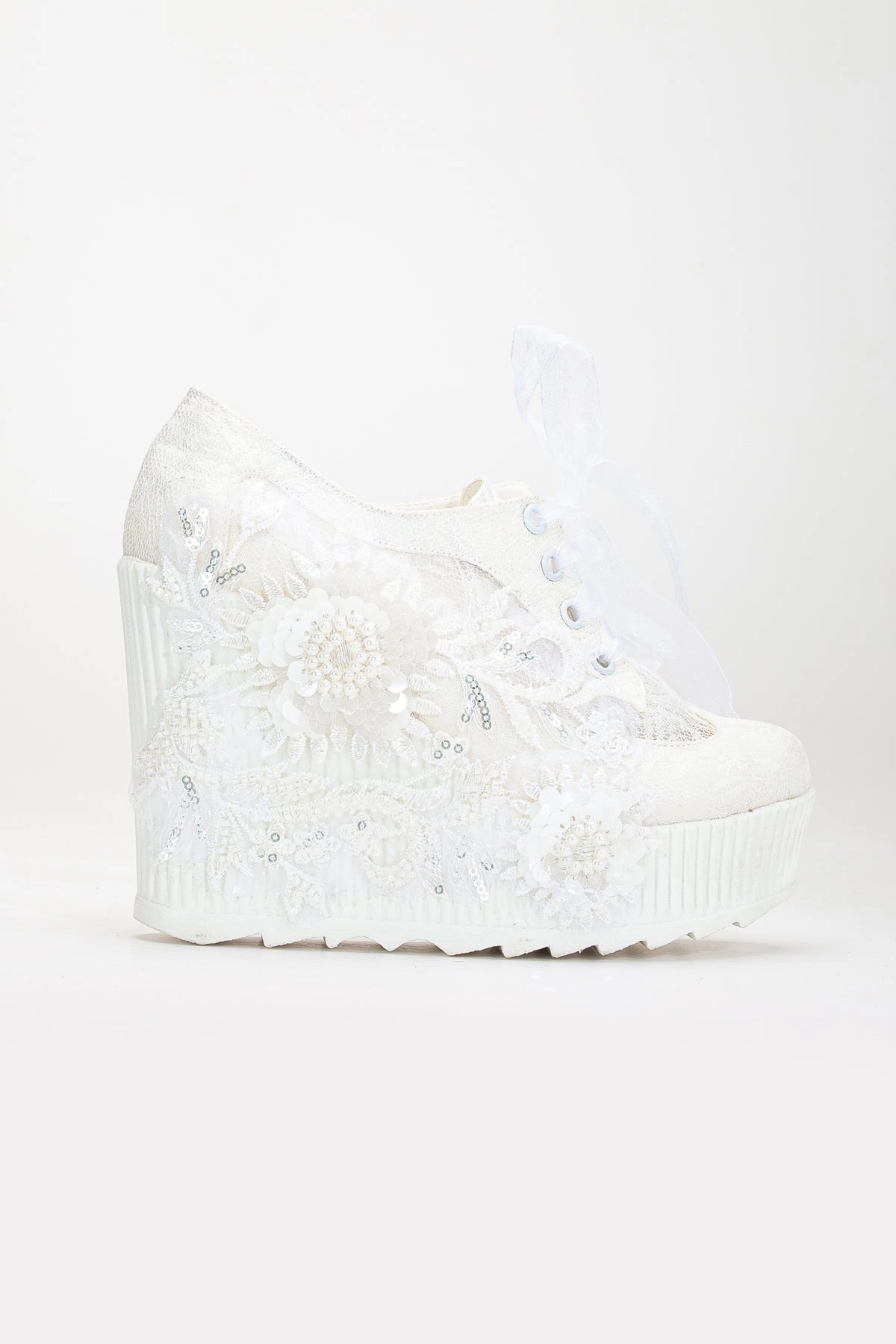 Forever & Always Womens Sheri Lace Bridal Platform Sneakers
