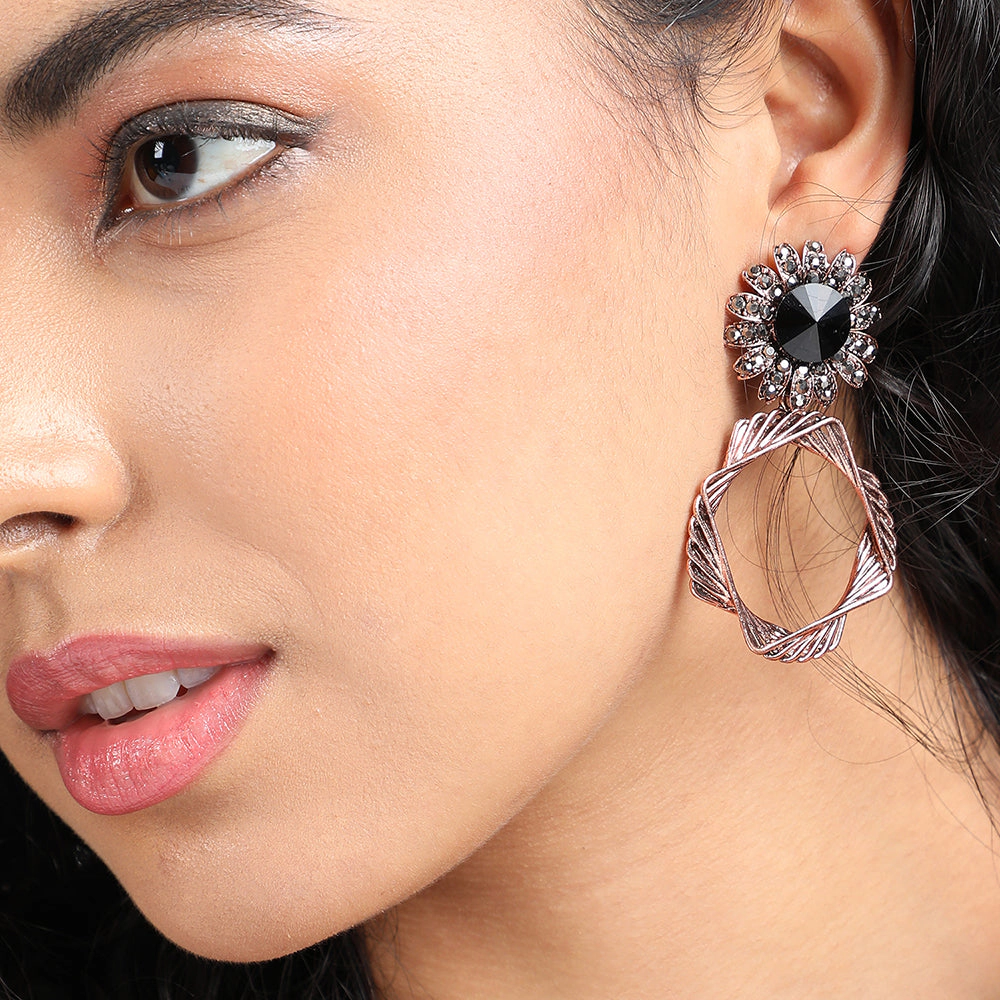 SOHI Women's Black Glass Twisted Square Daisy Drop Earrings
