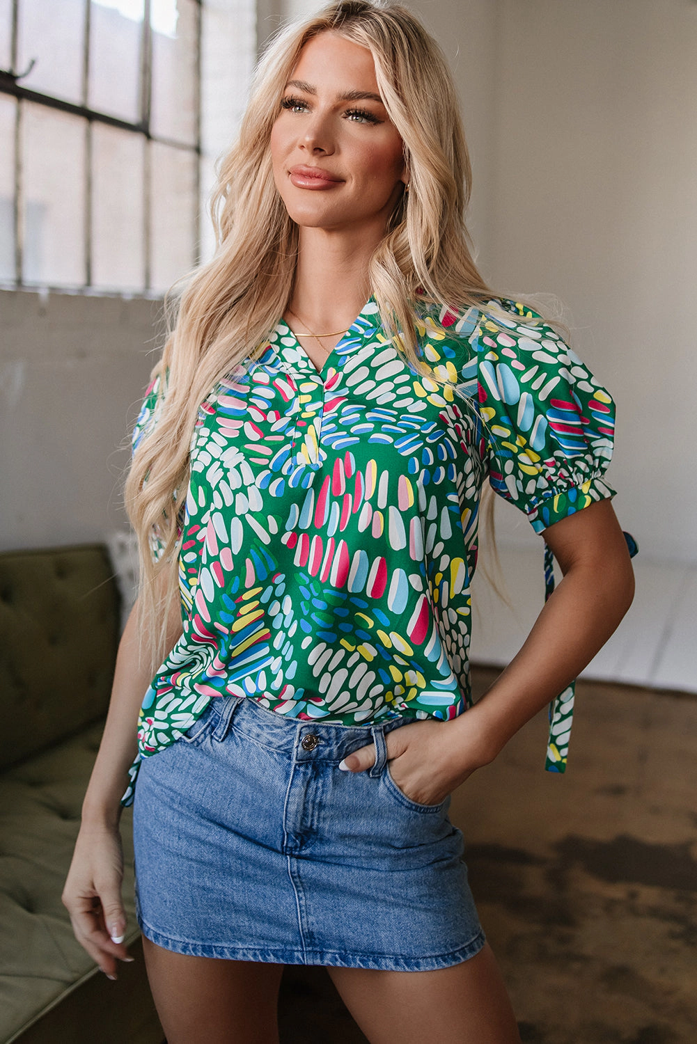Threaded Pear Women's Ellianna Geometric Puff Sleeve Blouse