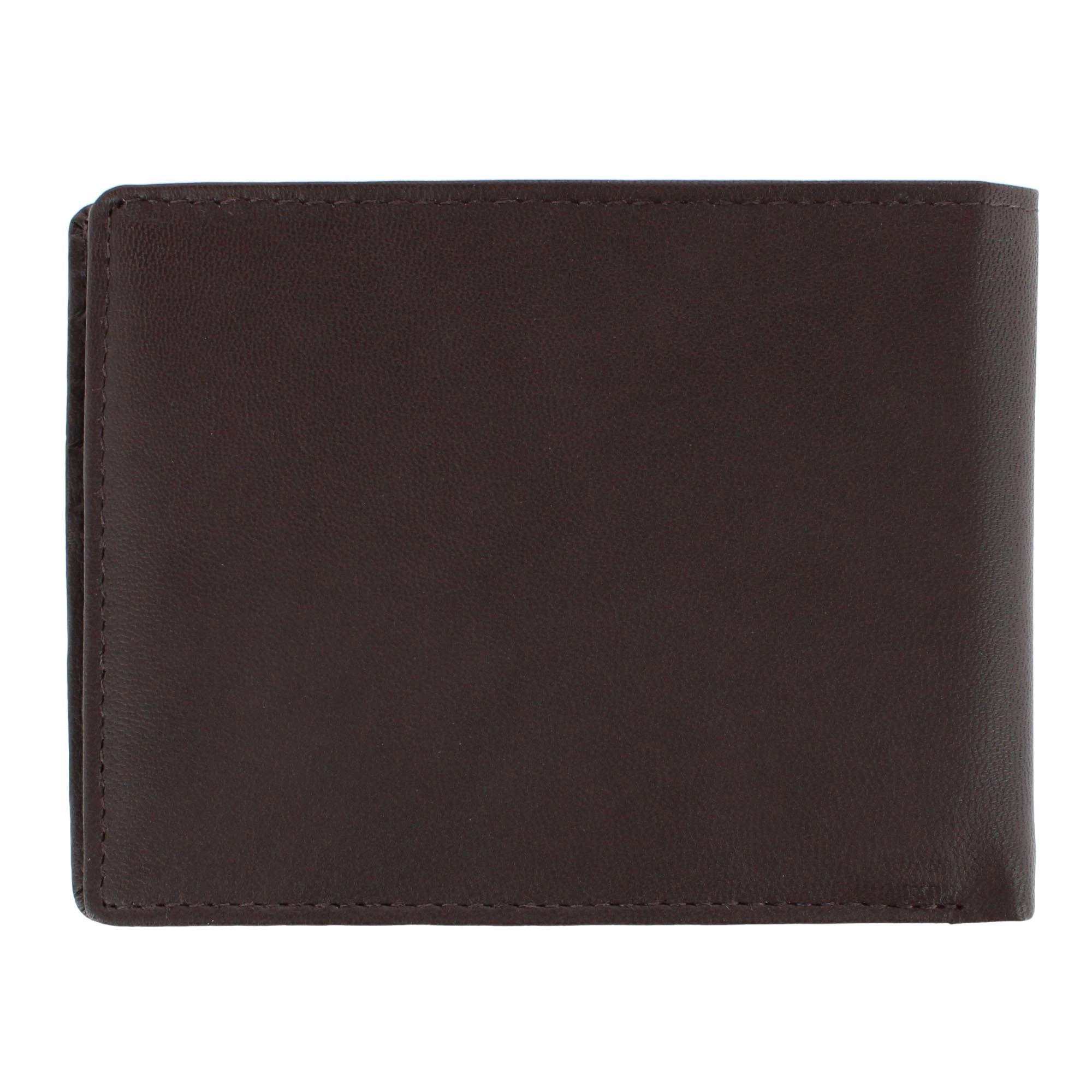 CTM Men's Leather American Flag Embossed Bifold Wallet