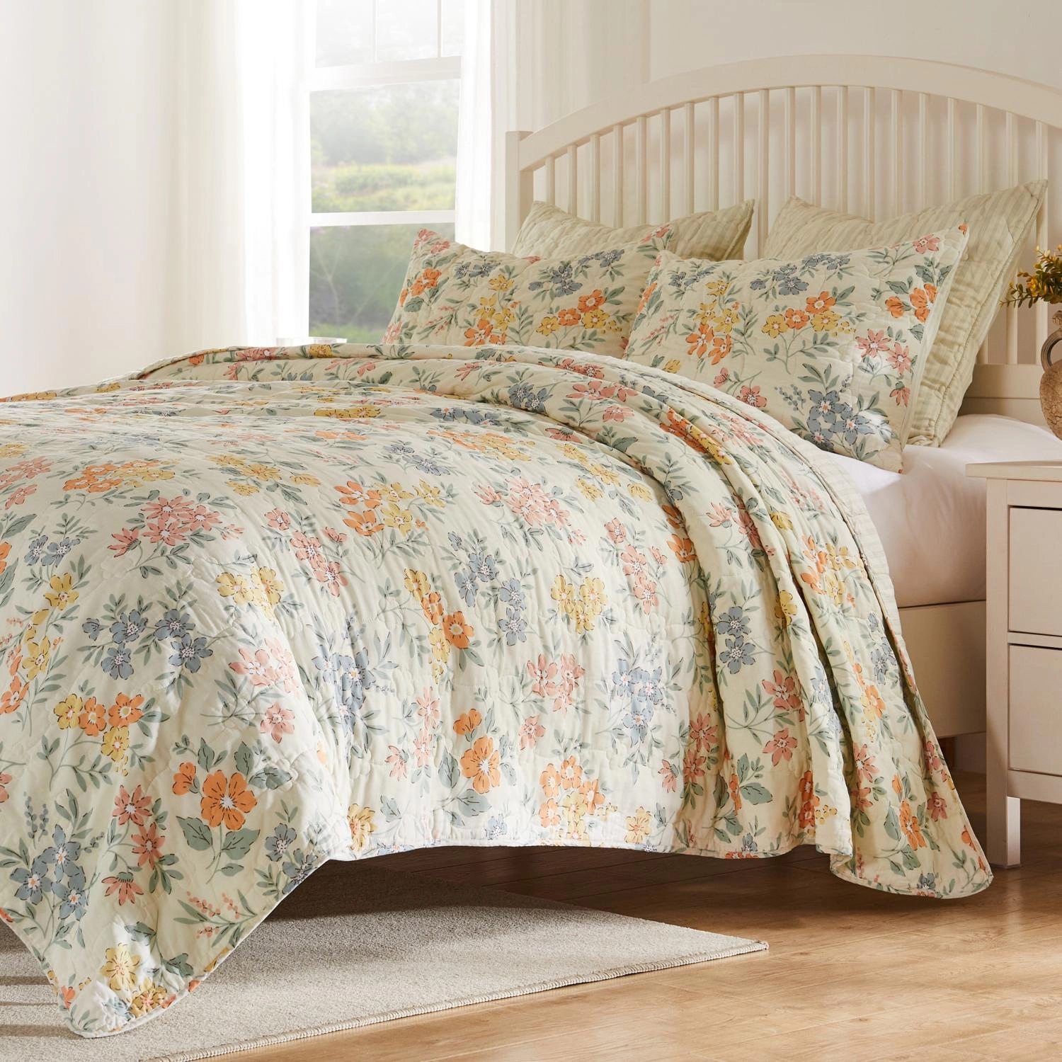 Greenland Home Fashions Chloe Luxurious Modern Design 2 Piece s Quilt Set