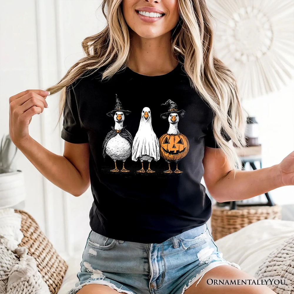 OrnamentallyYou Unisex Haunting Honkers Goose Funny Halloween T-Shirt