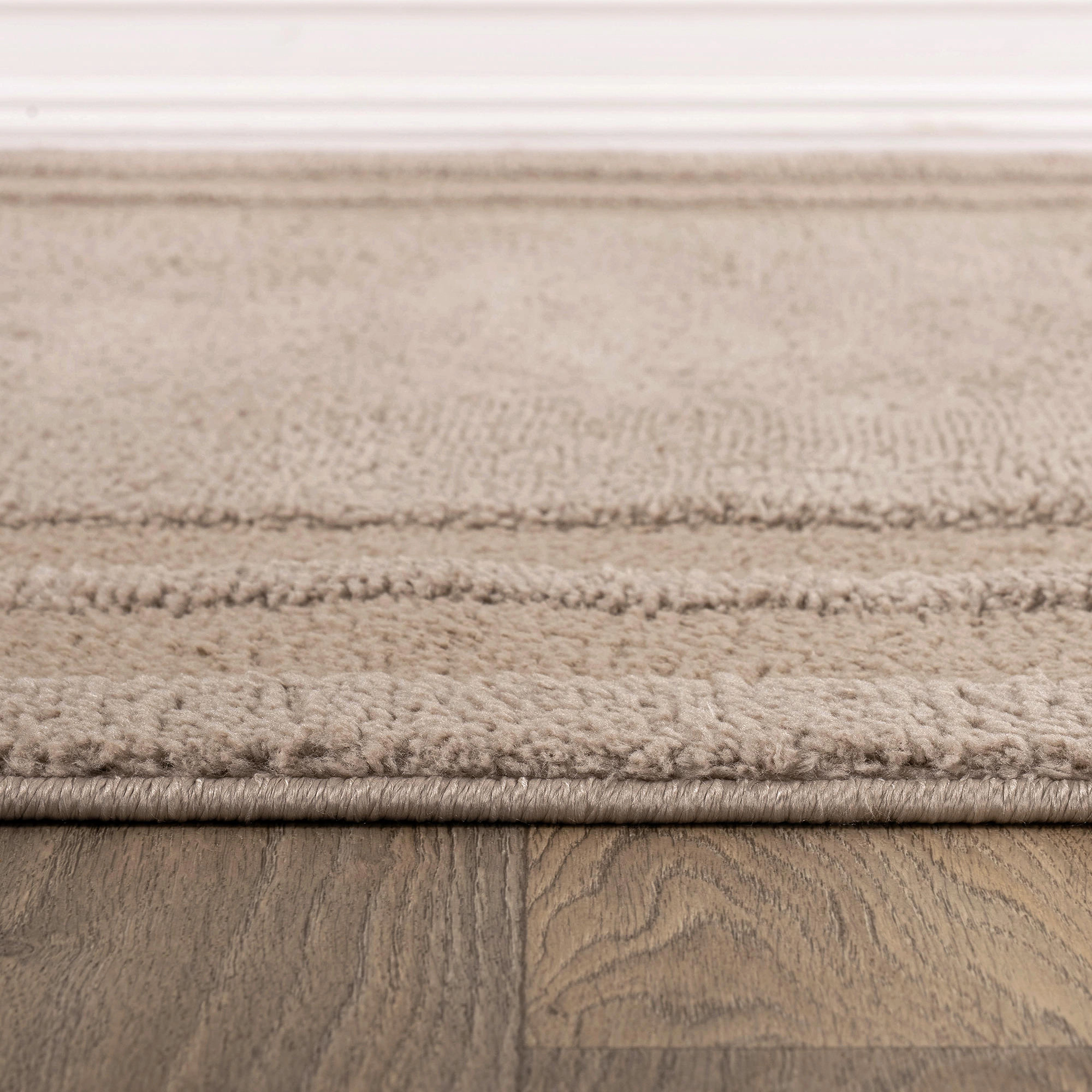 World Rug Gallery Solid Framed Border Soft Shag High-Low Indoor Area