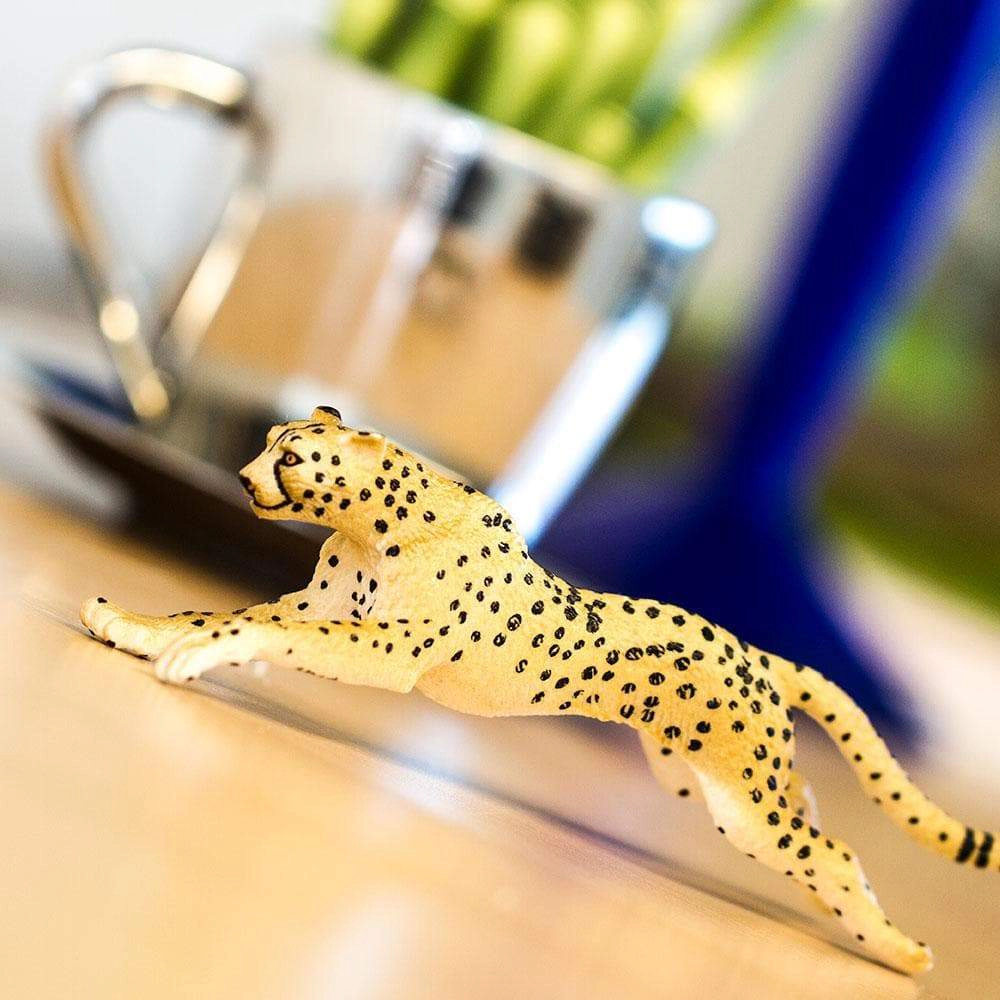Safari Ltd. - Cheetah Kids Toy Figure