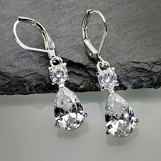 Wardrobe Whimsy Womens Pear Cut Cubic Zirconia Drop Dangle Leverback Earrings